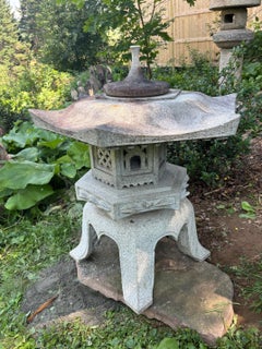 Japan Large Older Stone Classic Yukimi Lantern Beautiful Details, 33 Inches
