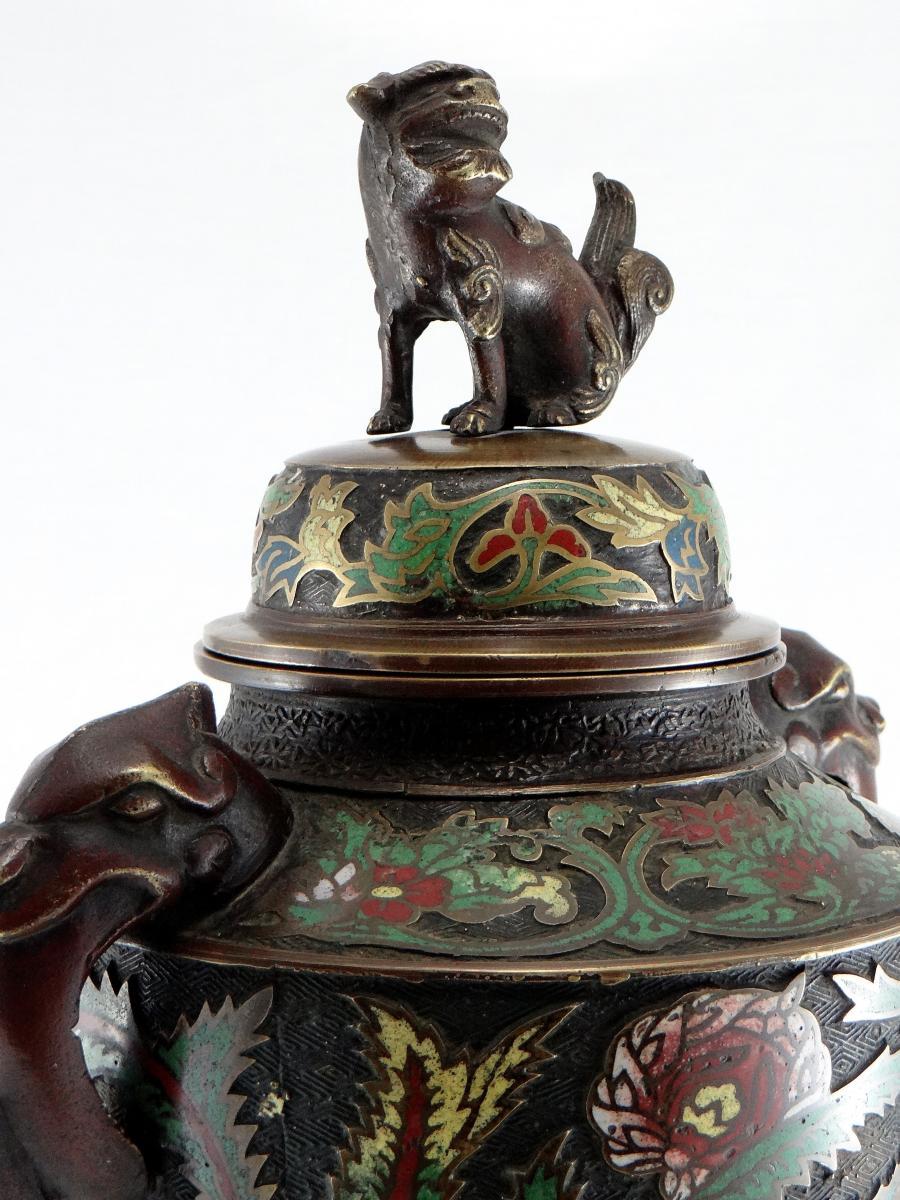 Enameled Japan, Late 19th Century, Important Bronze Covered Pot and Cloisonné