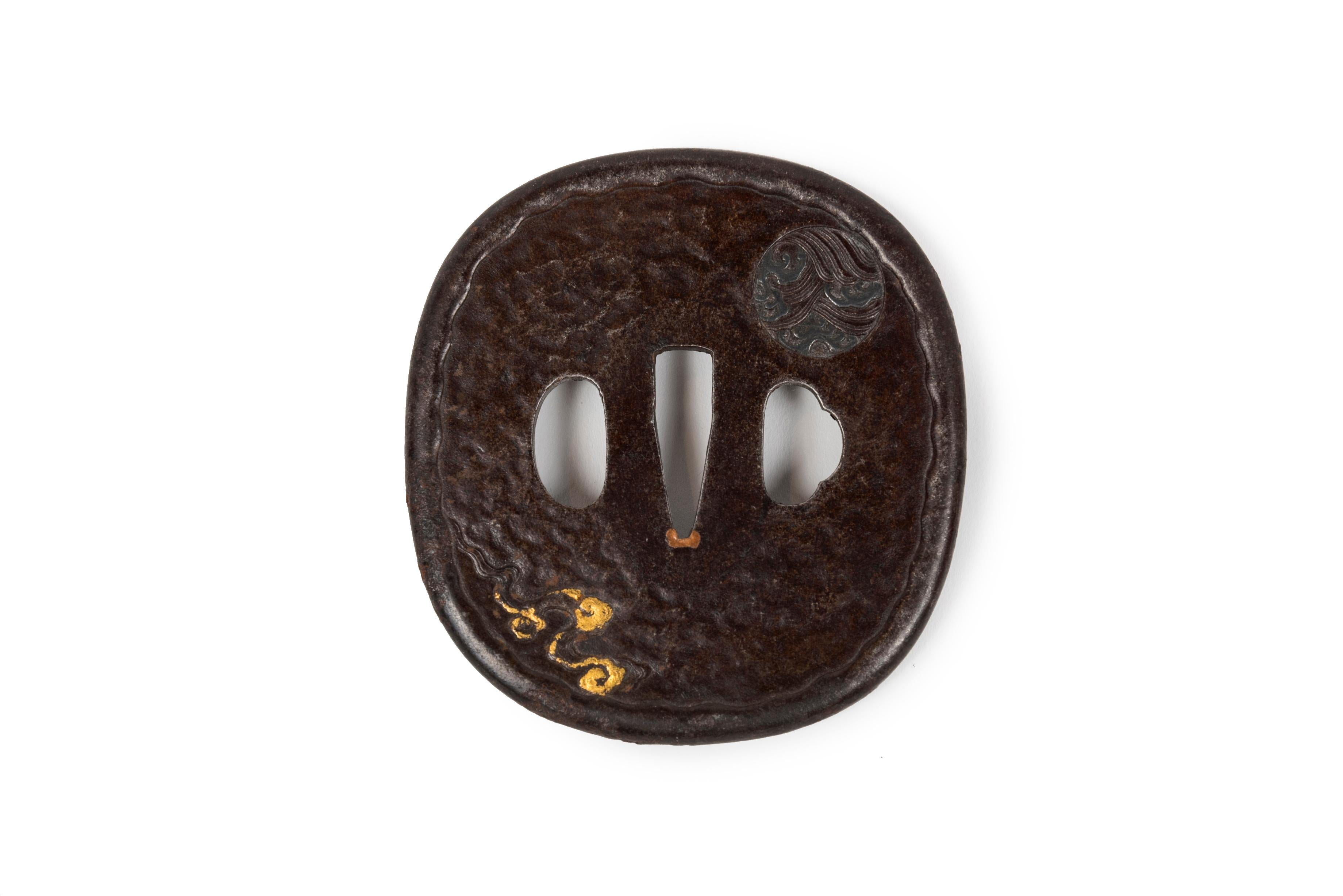 Japan medallions tsuba Tanaka school Edo period  In Fair Condition For Sale In PARIS, FR