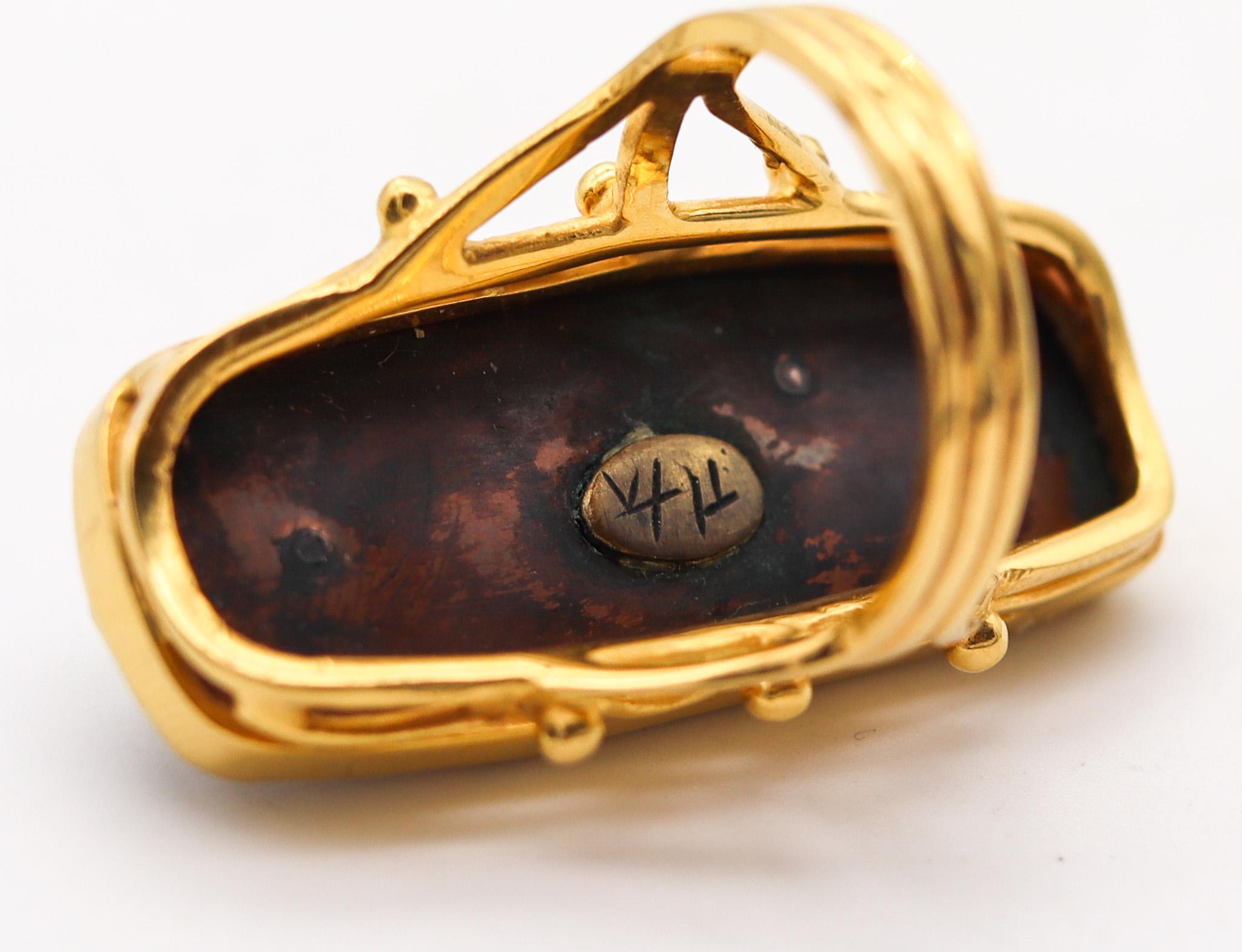 Japan Meiji Menuki Ring With Shakudo In 14Kt Yellow Gold 24Kt Gold And Bronze In Excellent Condition For Sale In Miami, FL