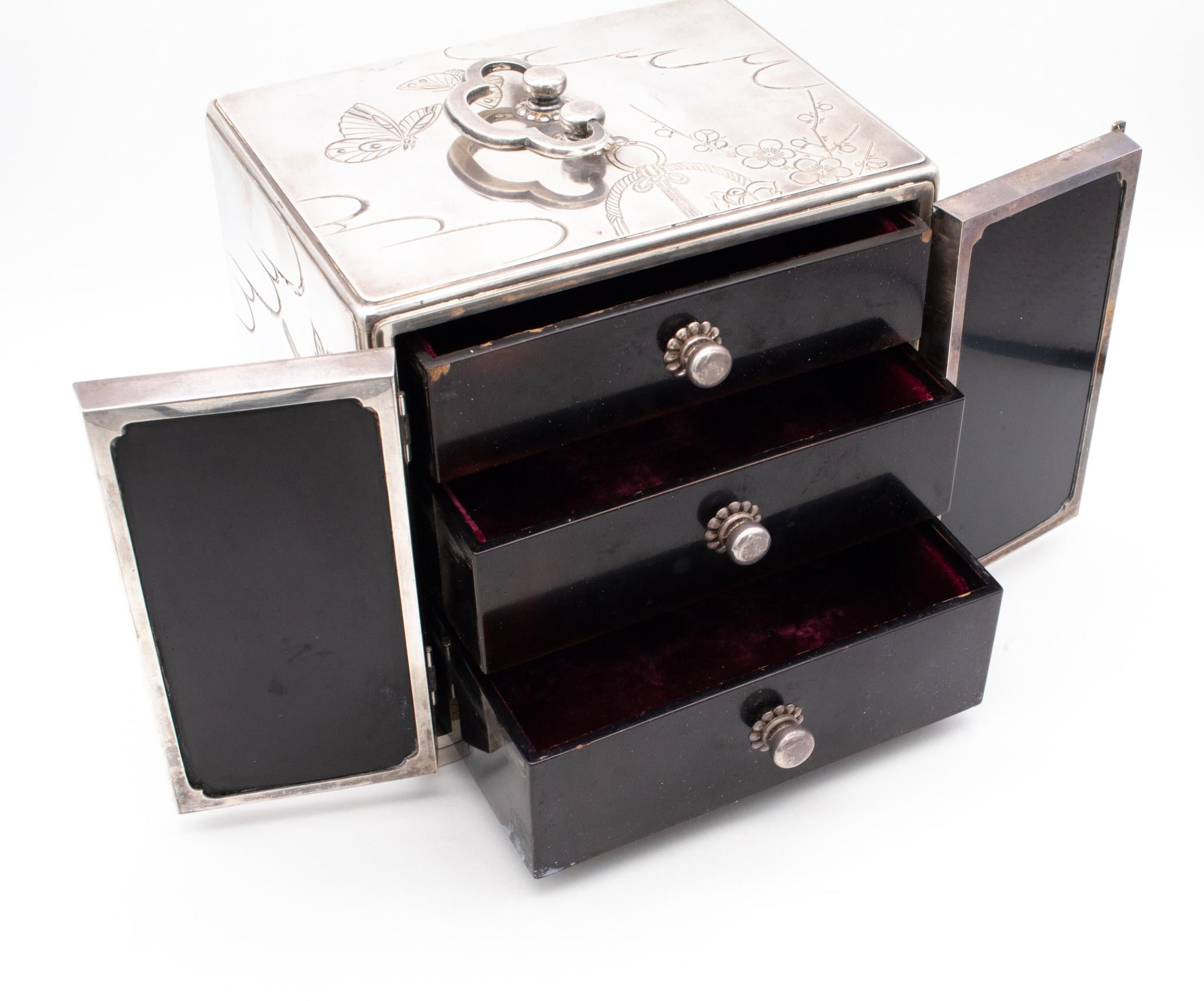 Japan Meiji Period 1868-1912 Jewel Box with Compartments Drawers Sterling Silver In Excellent Condition In Miami, FL