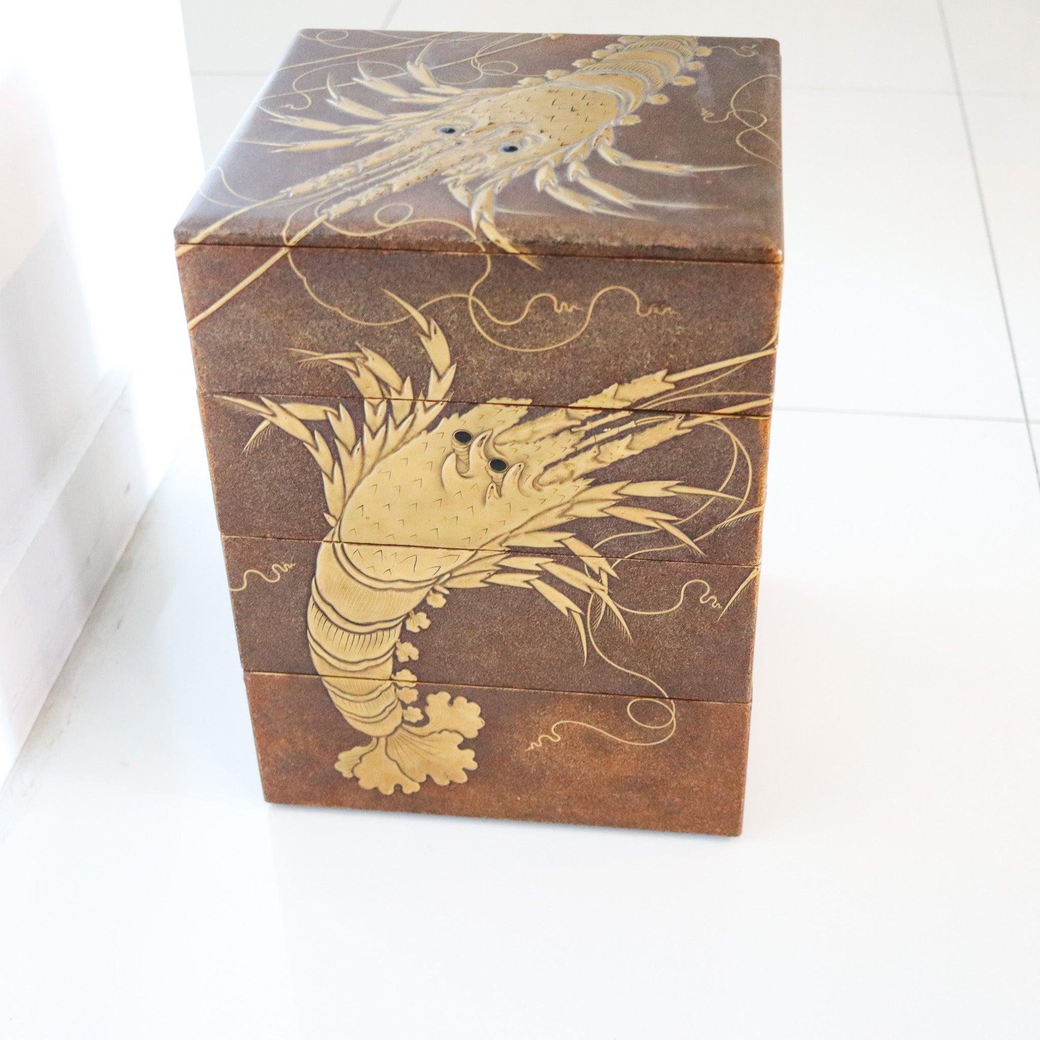 JAPAN Meiji-Periode 1870 Vier Etagen Präsentation Jubako Box Namiki Lack & Gold im Angebot 3