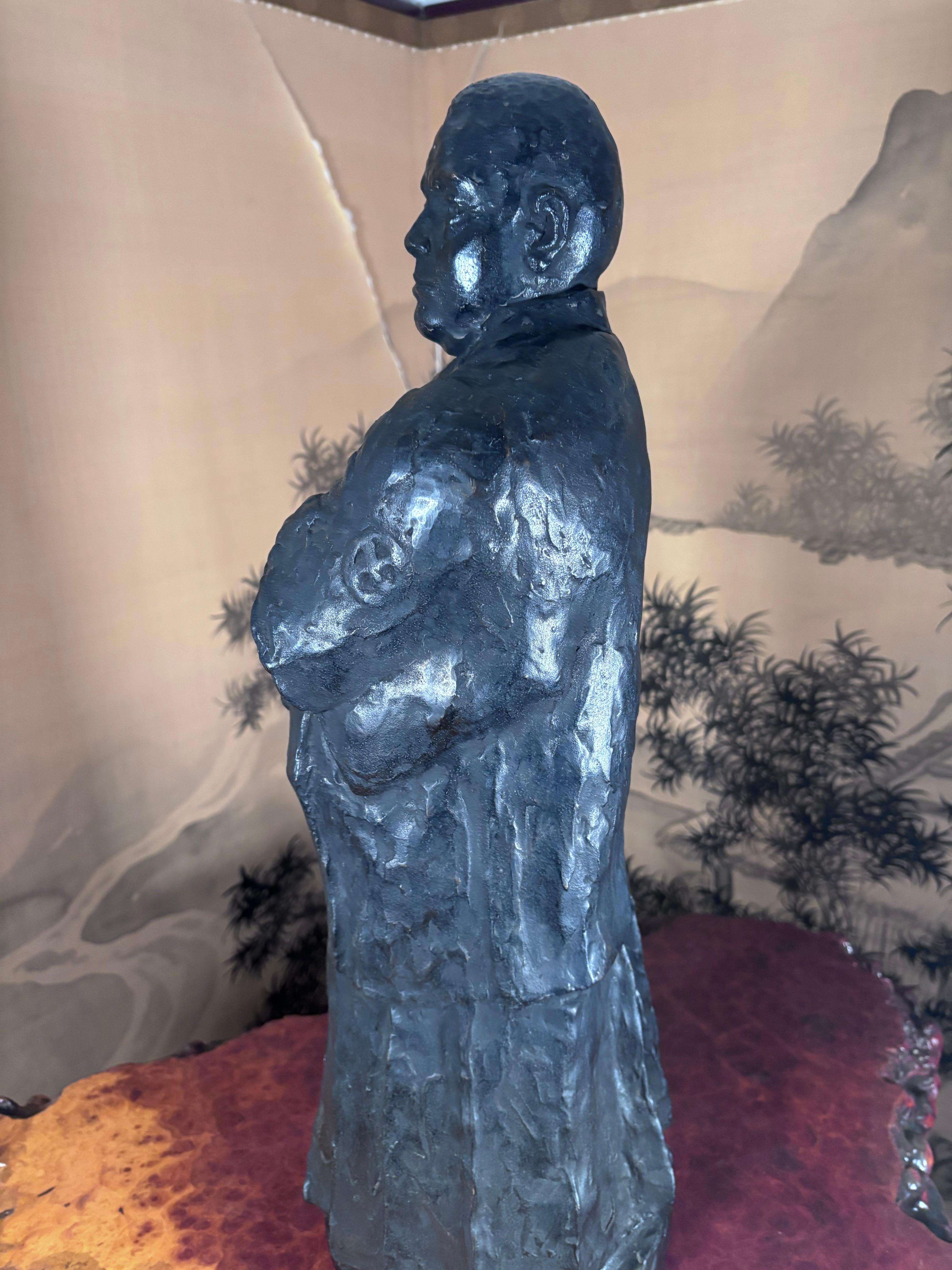 Japón  Museo Héroe Nacional Samurai Saigo Takamori, Bronce, Koga Tadao, 23 5