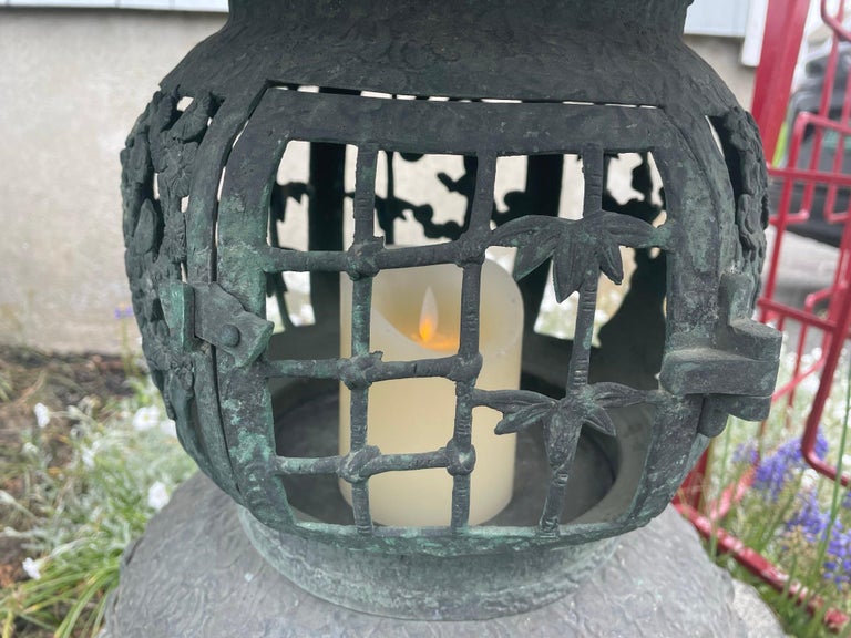 Japan Old Bronze Lantern with Exquisite Details For Sale 4