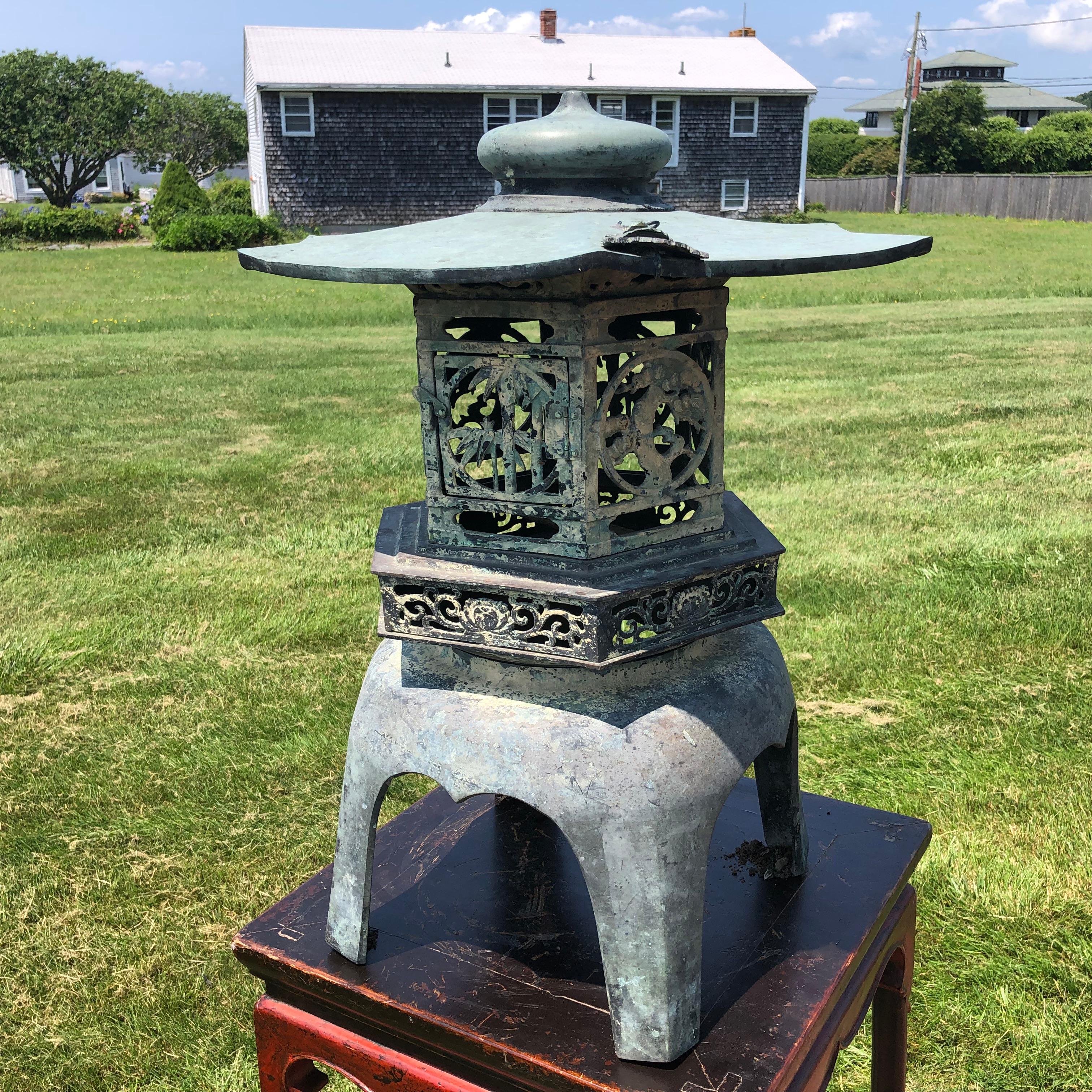 Japan Old Bronze Lantern with Exquisite Details 9