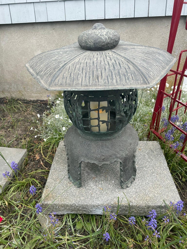 Japan Old Bronze Lantern with Exquisite Details For Sale 9