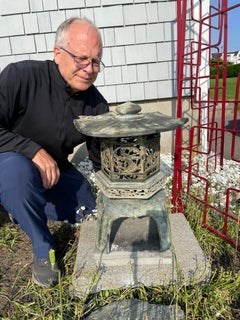 Japan Old Bronze Lantern with Exquisite Details