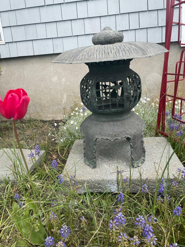 Showa Japan Old Bronze Lantern with Exquisite Details For Sale
