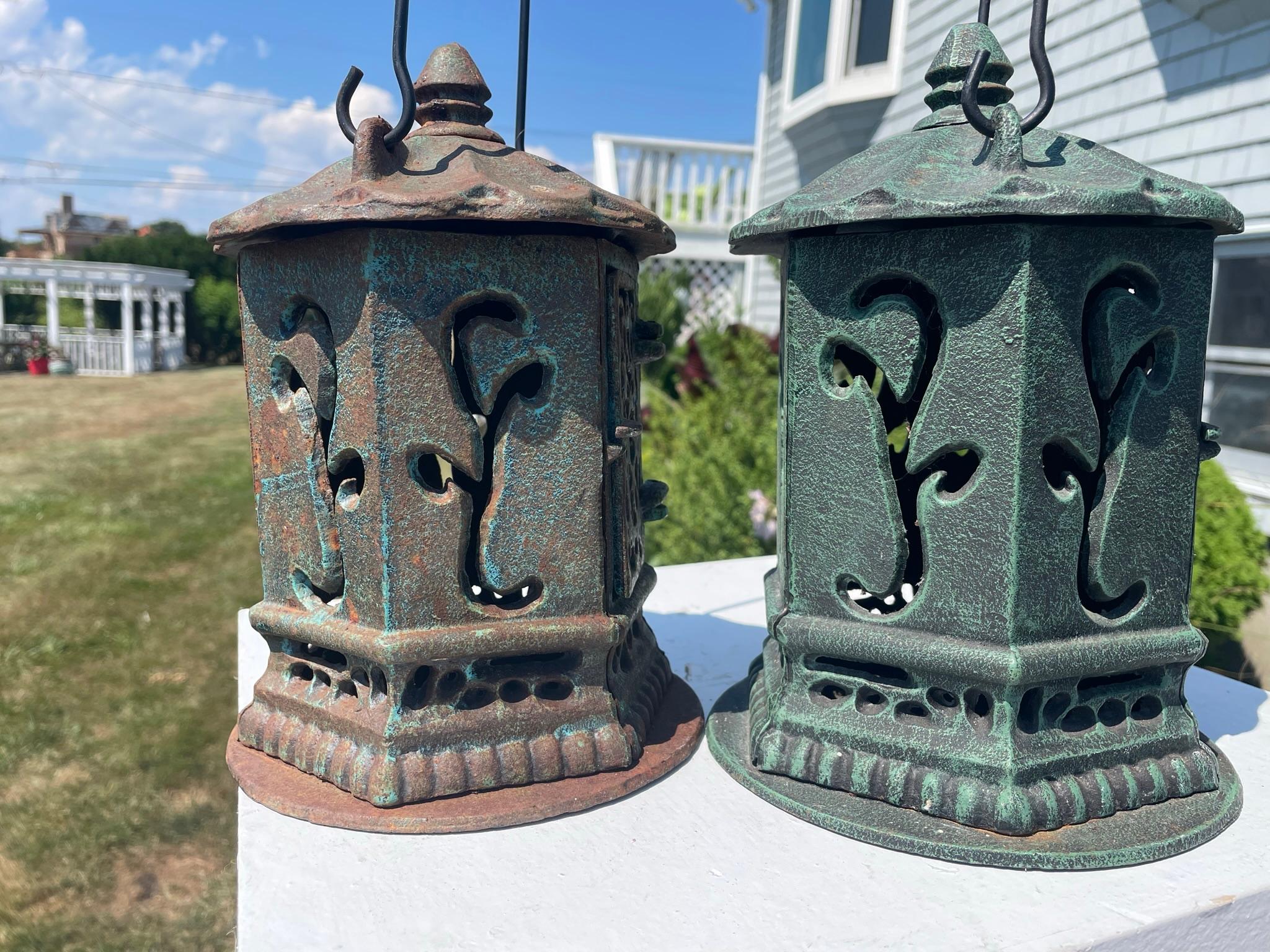 Hand-Crafted Japan Old Pair 1920's Ikebana Flower Lanterns