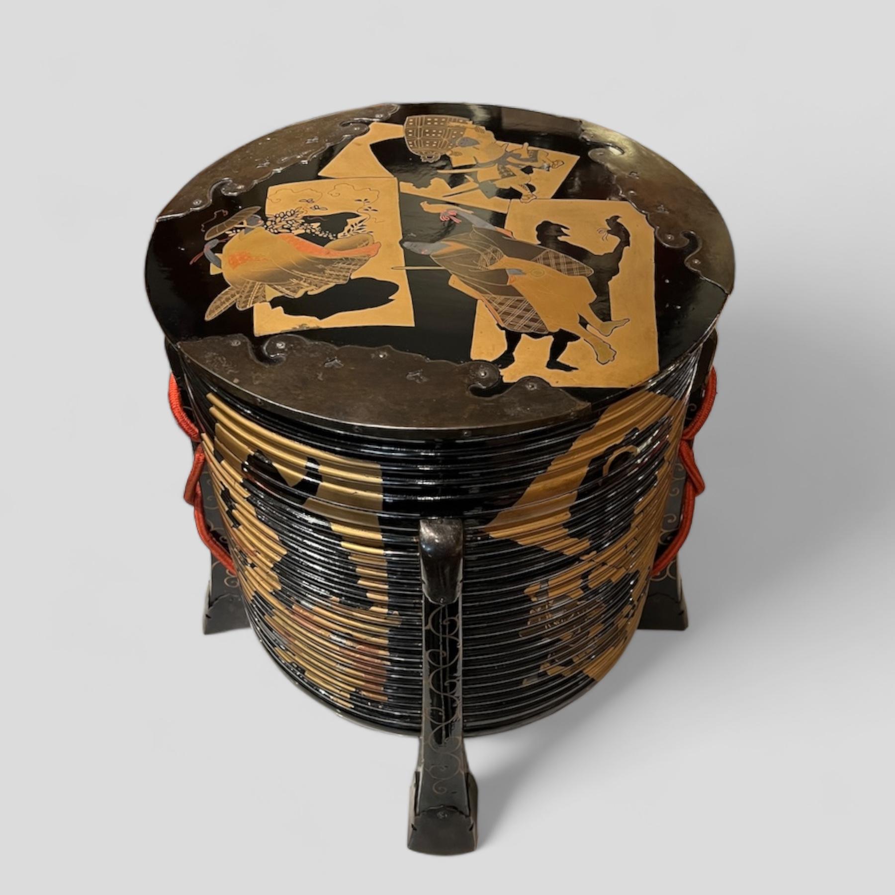 Japón, Pareja de cajas Hokai en madera lacada, periodo Edo, 1829 Chinoiserie en venta