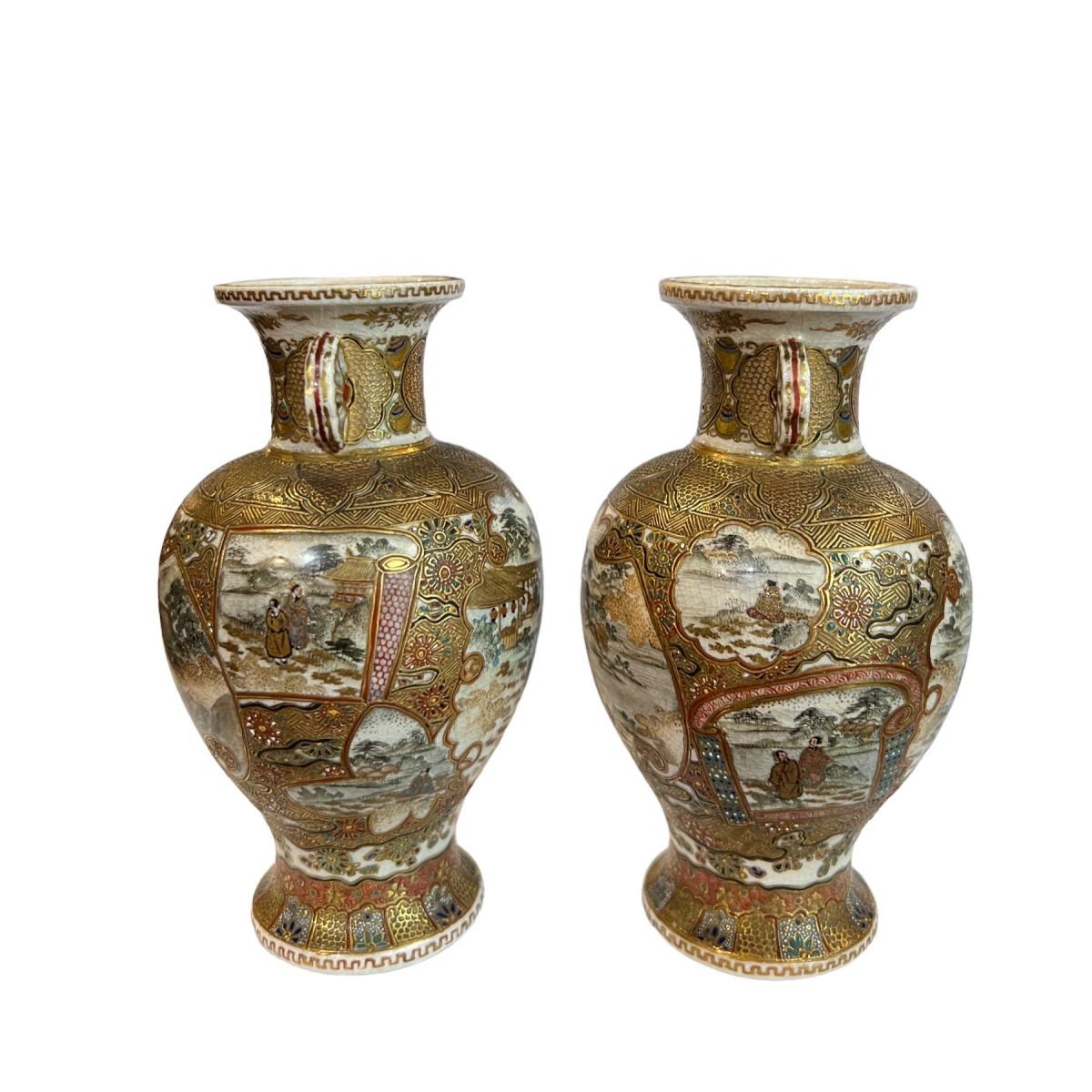 Japan, Paar Satsuma-Vasen, signiert Hattori, Meiji-Periode um 1870/80 im Zustand „Gut“ in PARIS, FR
