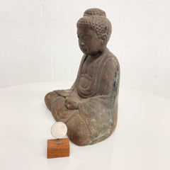Japón Estatua de Buda pacífico en hierro patinado Arte de meditación de mediados de siglo 1970