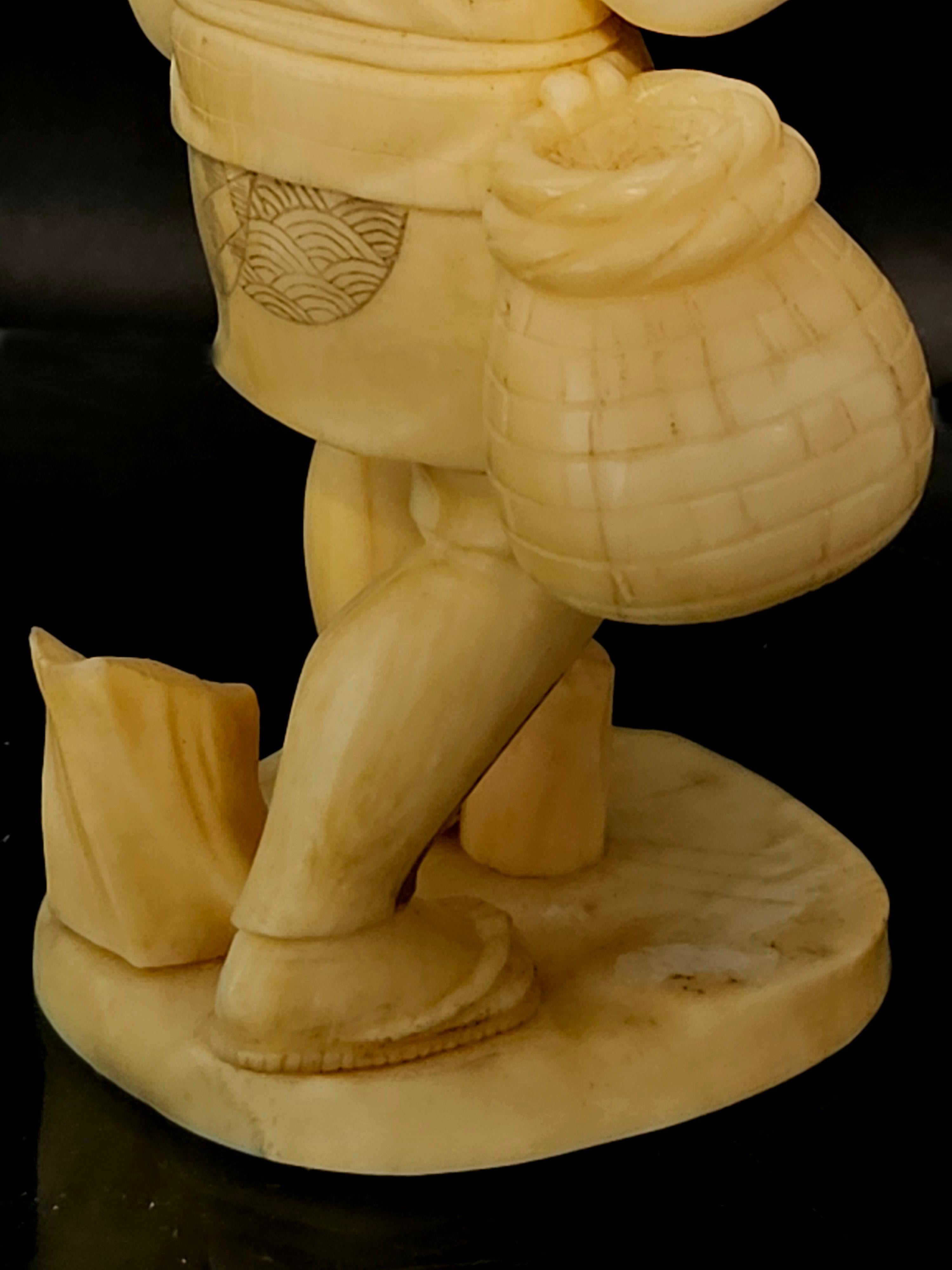 Japan Carved Okimono Group Of A Goose and Its Seller, 1890 Meiji  For Sale 3
