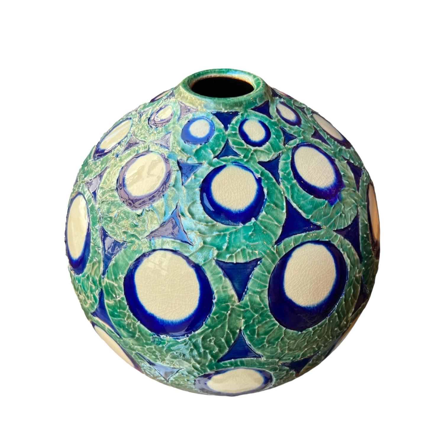 Ceramic Japan, Rare Vase by Kanzan Shinkai, born in 1912 For Sale
