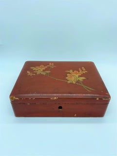 Japan Red Lacquered Box 19th Century