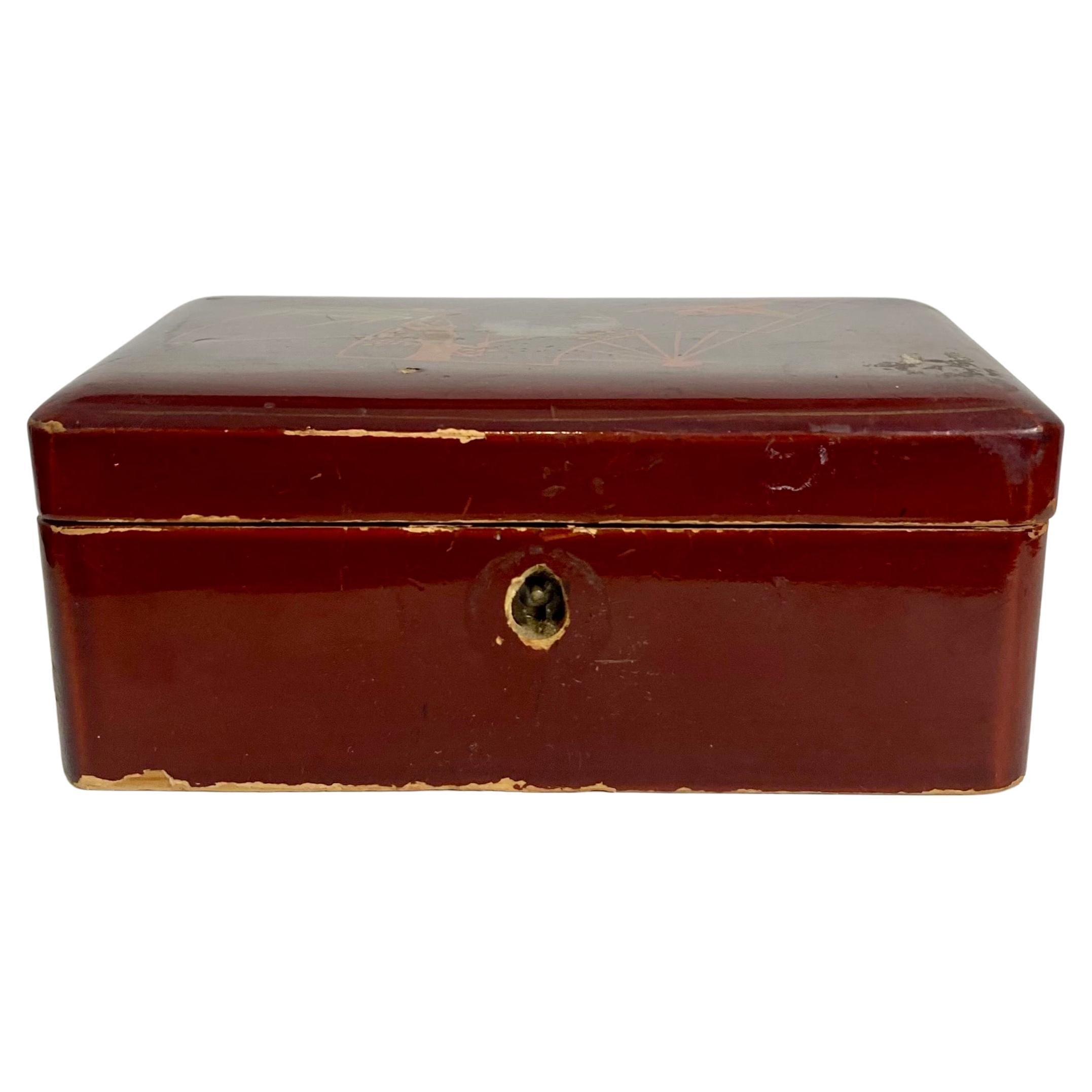 Laqué Japon Boîte laquée rouge 19e siècle en vente