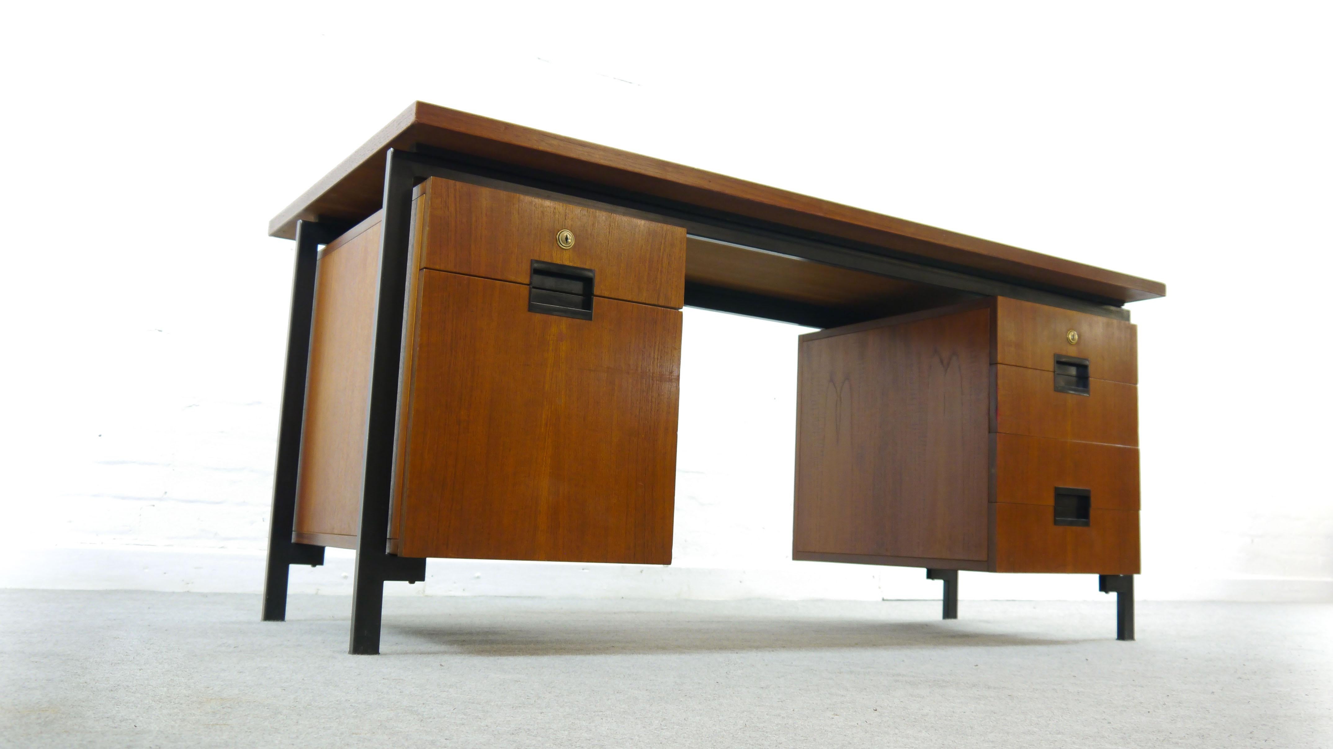 Mid-Century Modern Japan Series Writing Desk EU02 in Teak by Cees Braakman for Pastoe, Netherlands For Sale