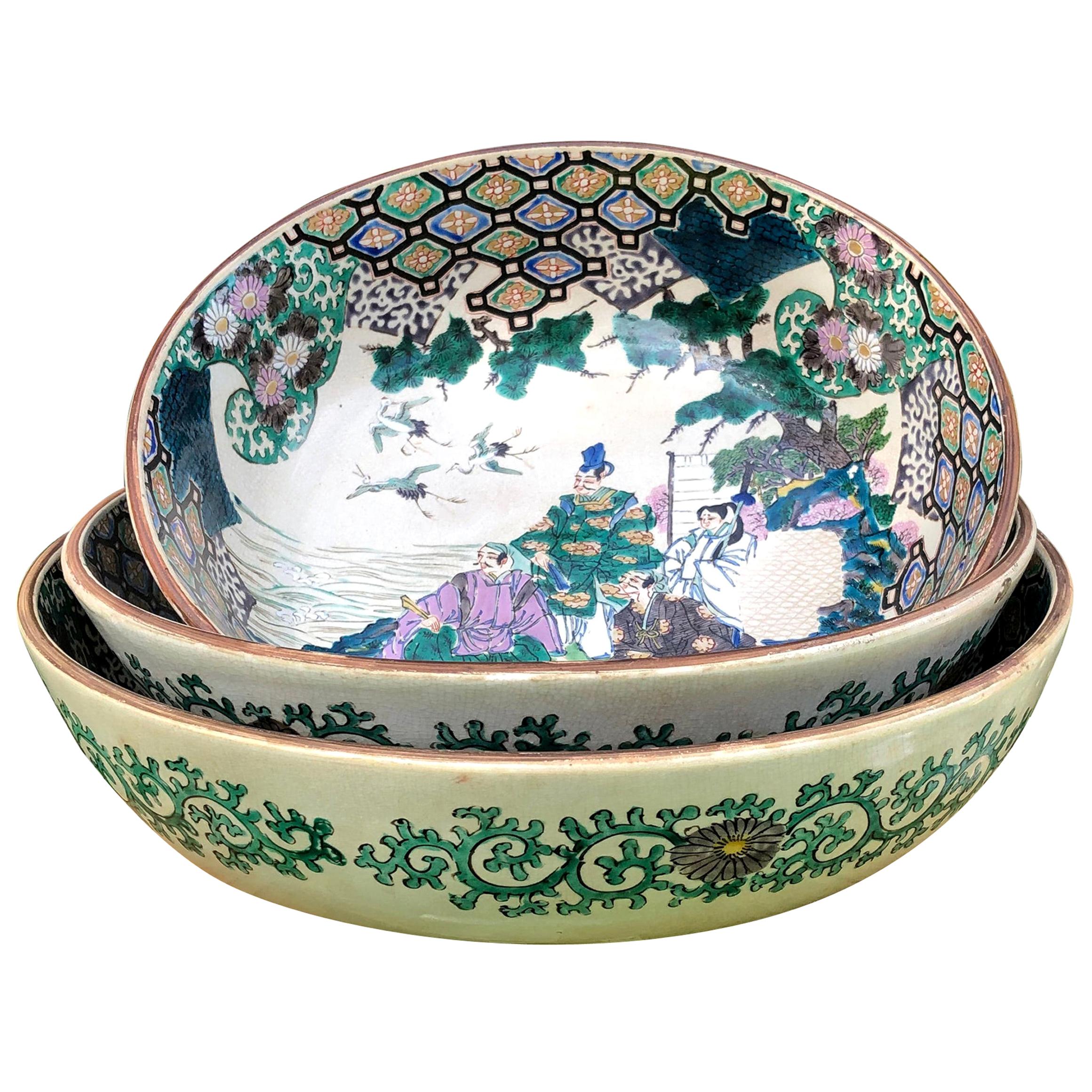 Japan Antique Set Three Brilliant Color Hand Painted Garden Bowls, 1910