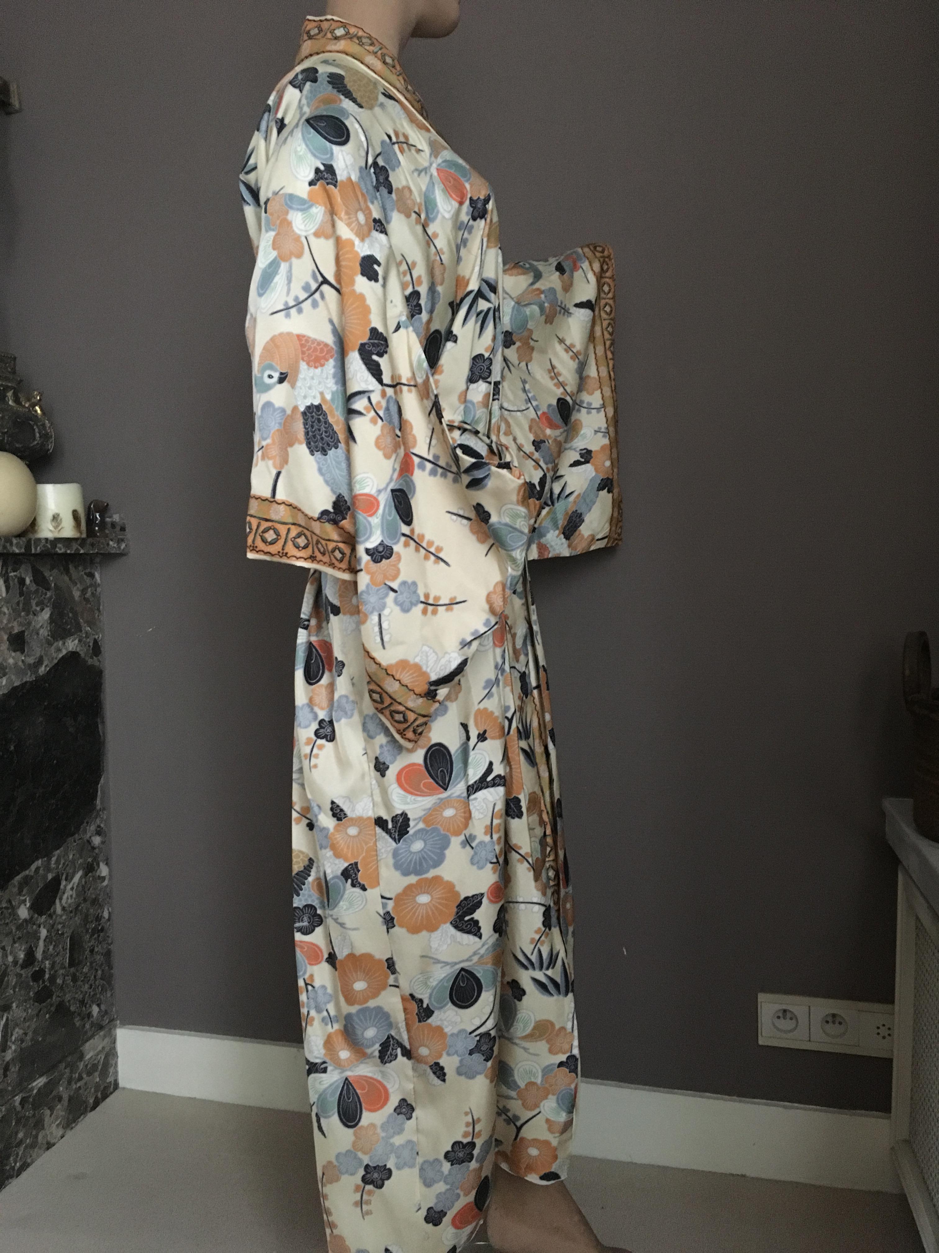 Japan Silk Kimono 1970s For Sale 13