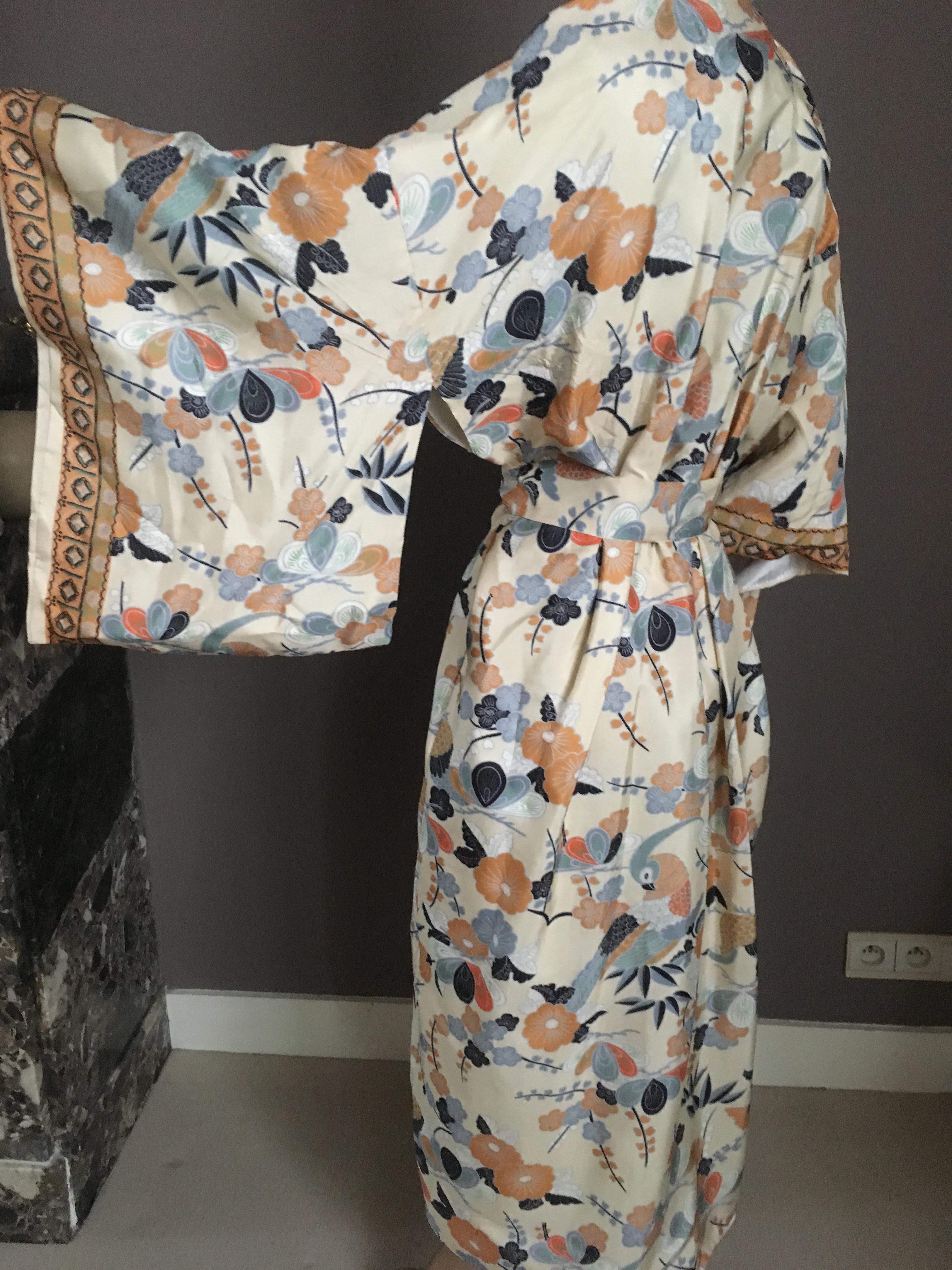 Japan Silk Kimono 1970s For Sale 2