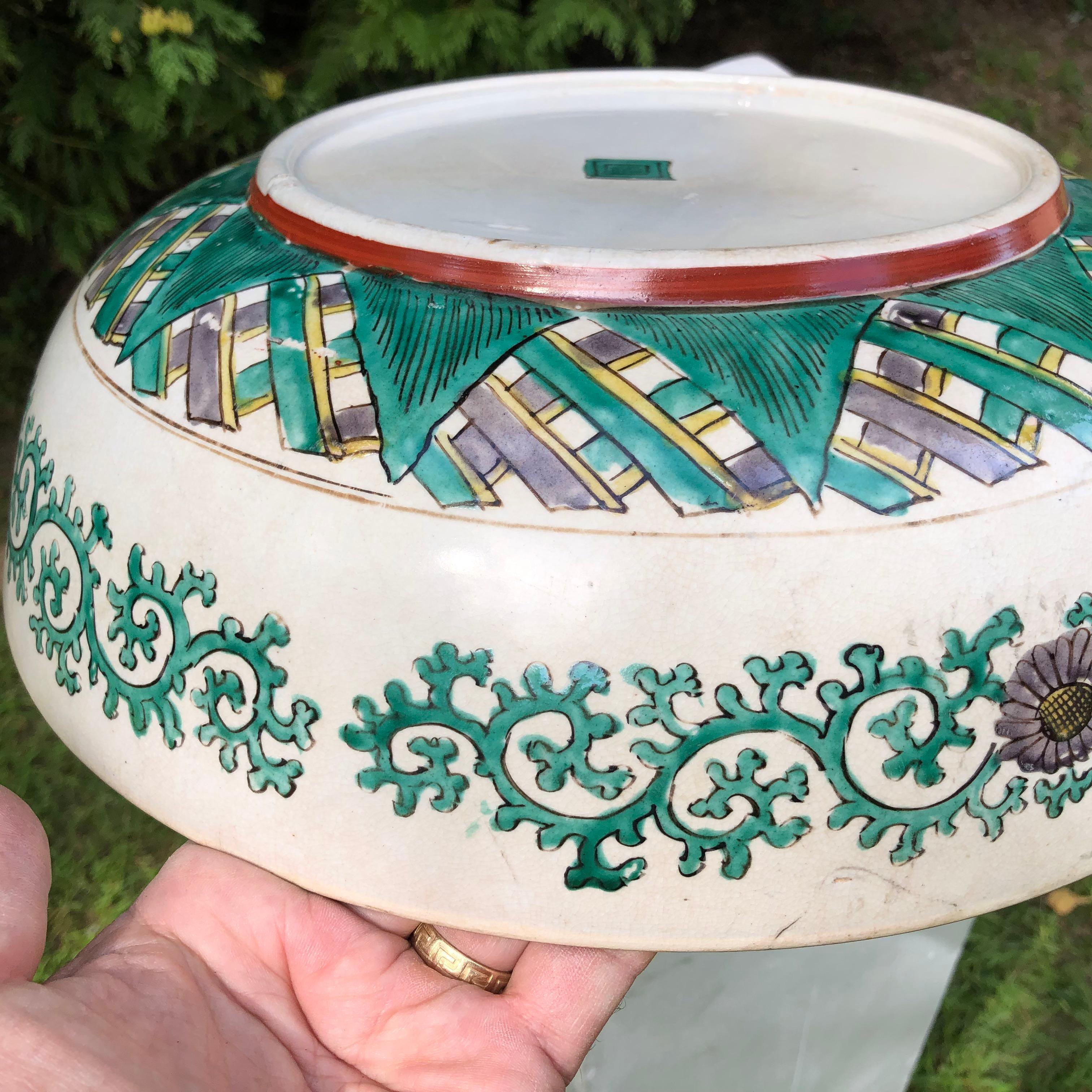 Japan Antique Set Three Brilliant Color Hand Painted Garden Bowls, 1910 11