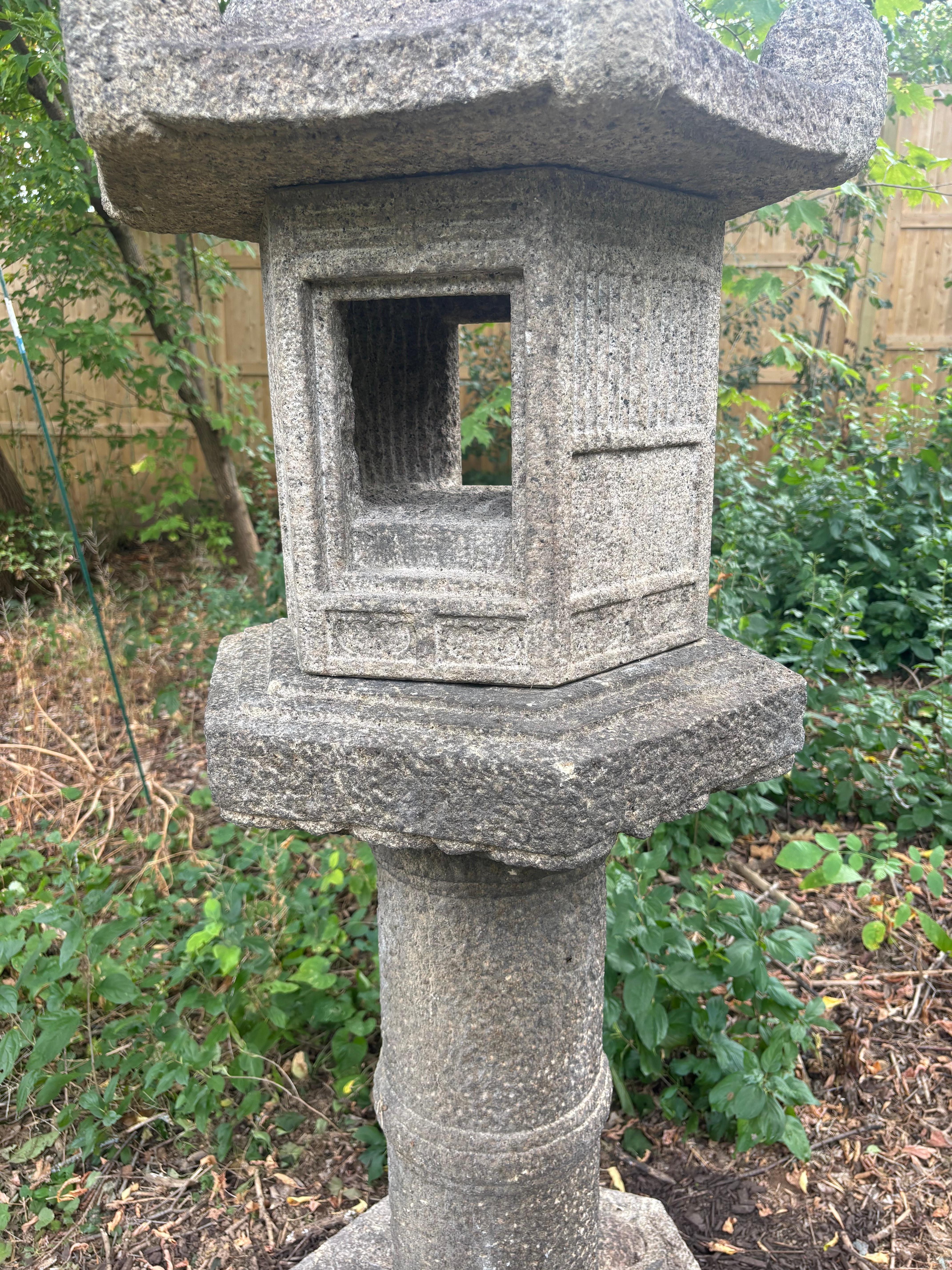 Japan Tall Antique Classic Edo Period Kasuga Stone Lantern In Good Condition For Sale In South Burlington, VT
