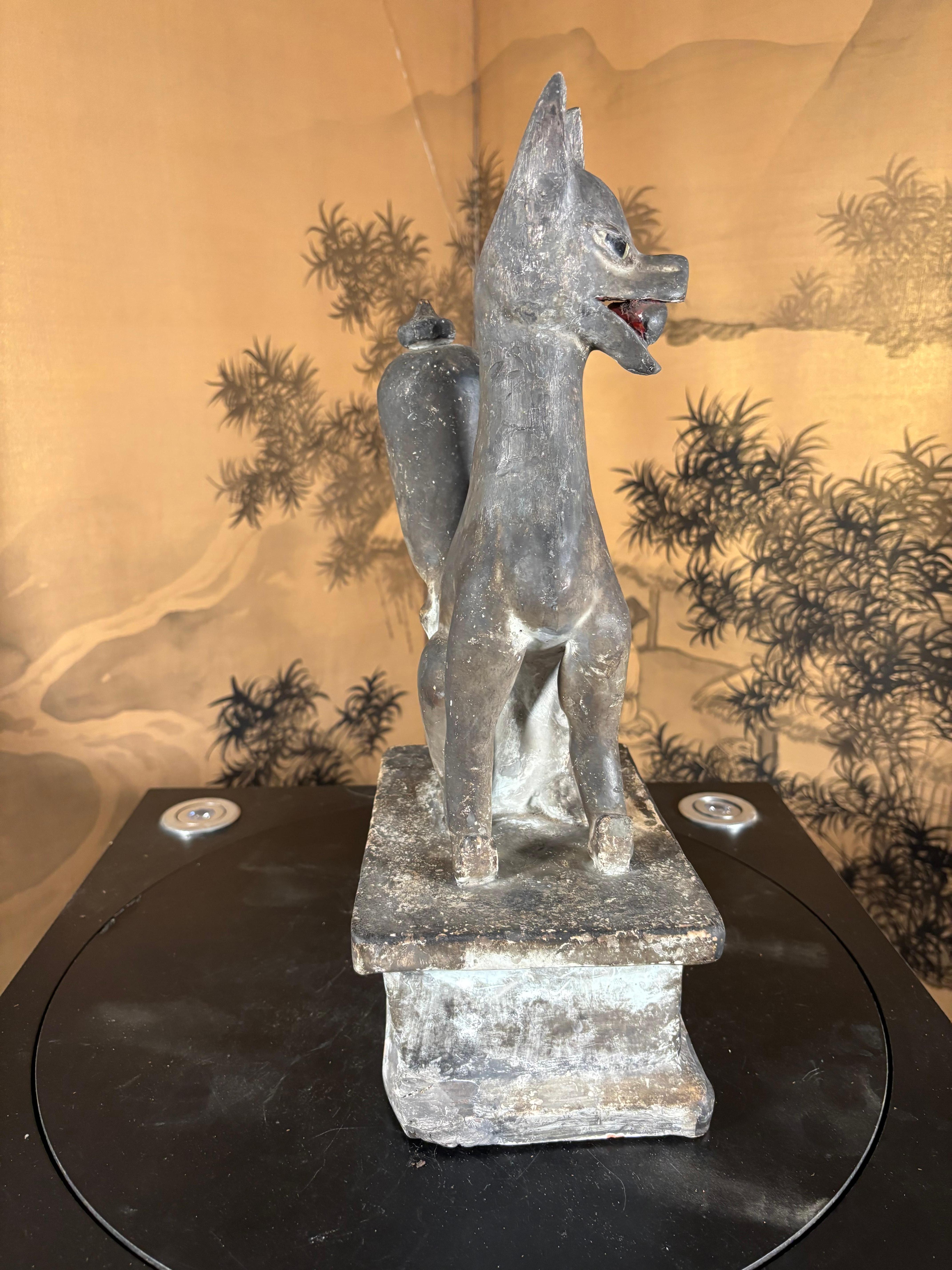 Giappone Alto Antico Inari Kitsune Volpe Artigianale Con Occhi Di Vetro  Santuario di Inari in vendita 2
