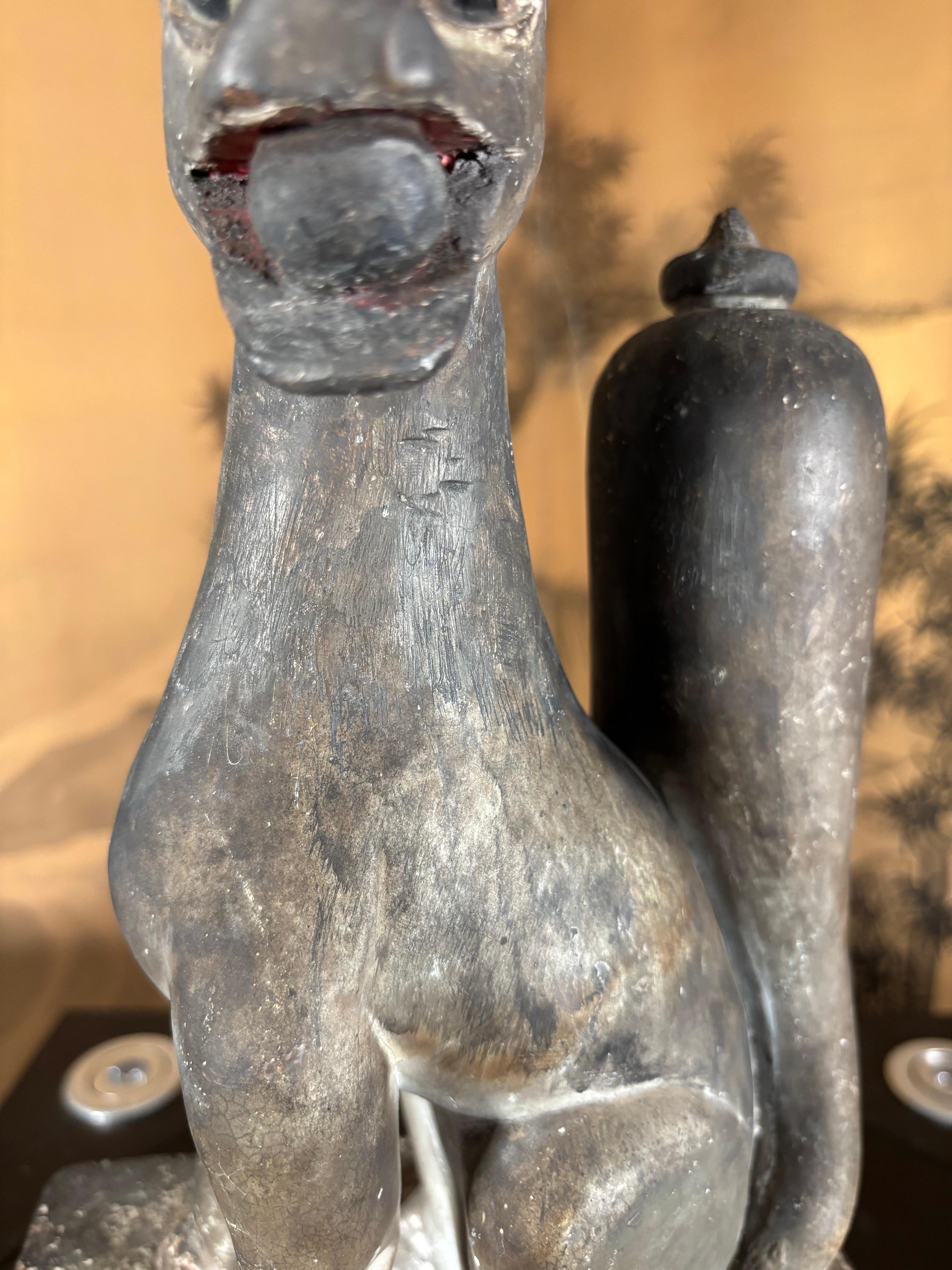 Giappone Alto Antico Inari Kitsune Volpe Artigianale Con Occhi Di Vetro  Santuario di Inari In condizioni buone in vendita a South Burlington, VT