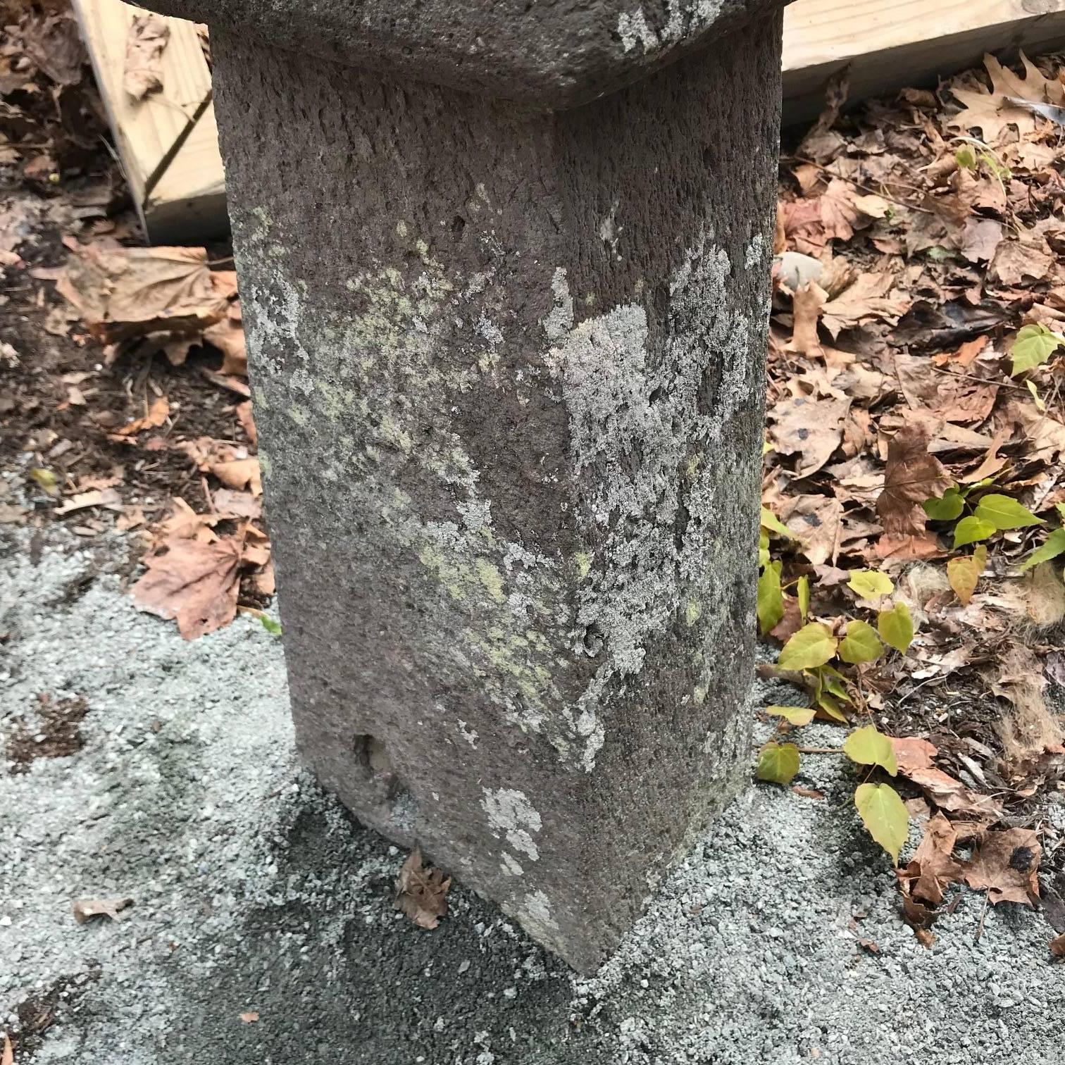 Japan Three Antique Stone 'Pathway Lanterns, 19th Century 9