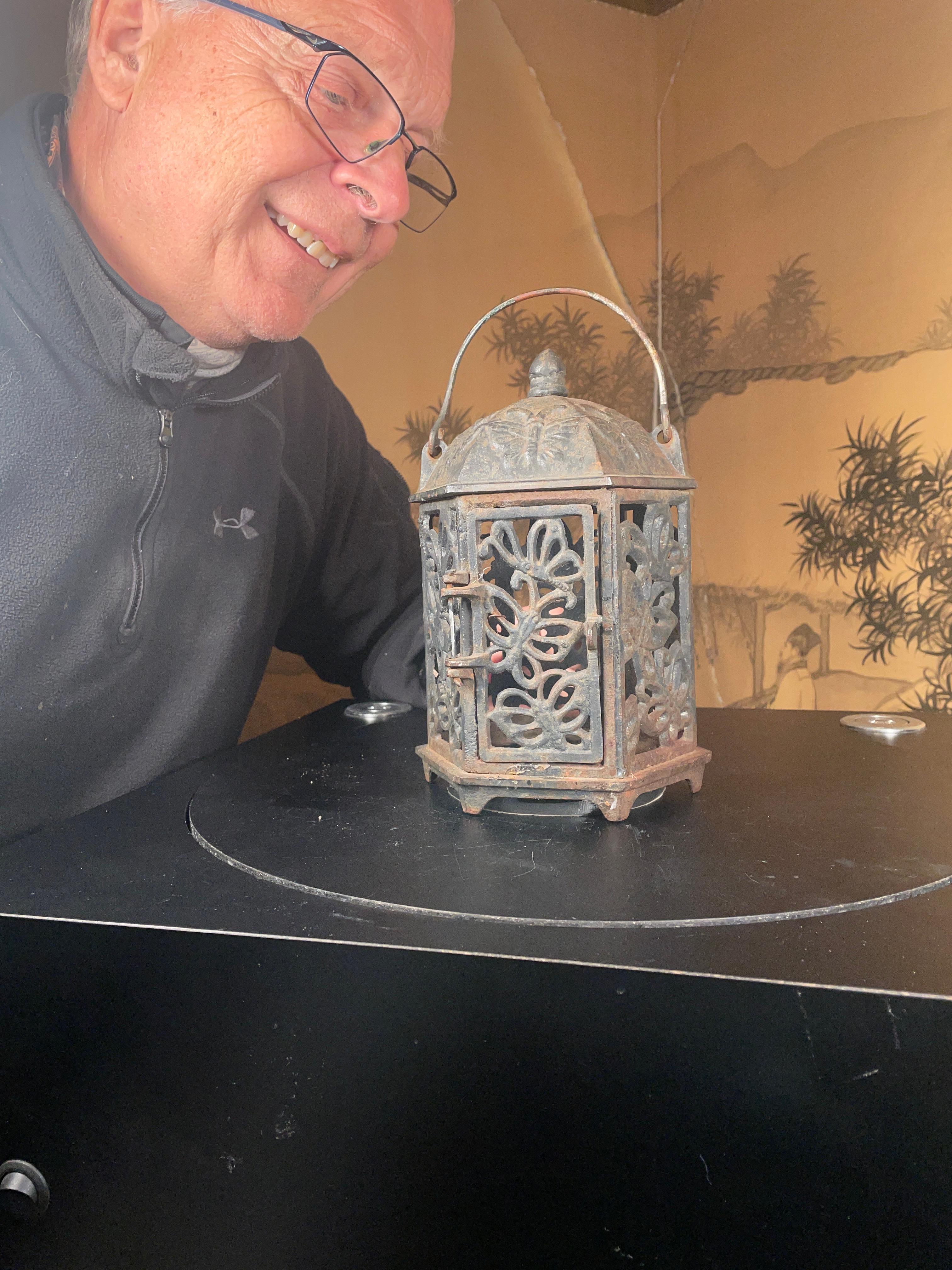 Beautiful intricately cast six panels butterflies lantern- an unusual find
And bursting with 18 butterflies and a brilliant night light (see photo)
Japan, this handsome heavy hand cast quality old 