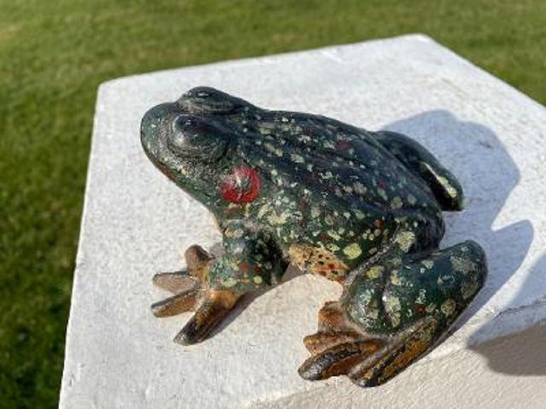 Japanese Japan Vintage Hand Cast Hand Painted Frog Toad Kaeru, Original Paint For Sale