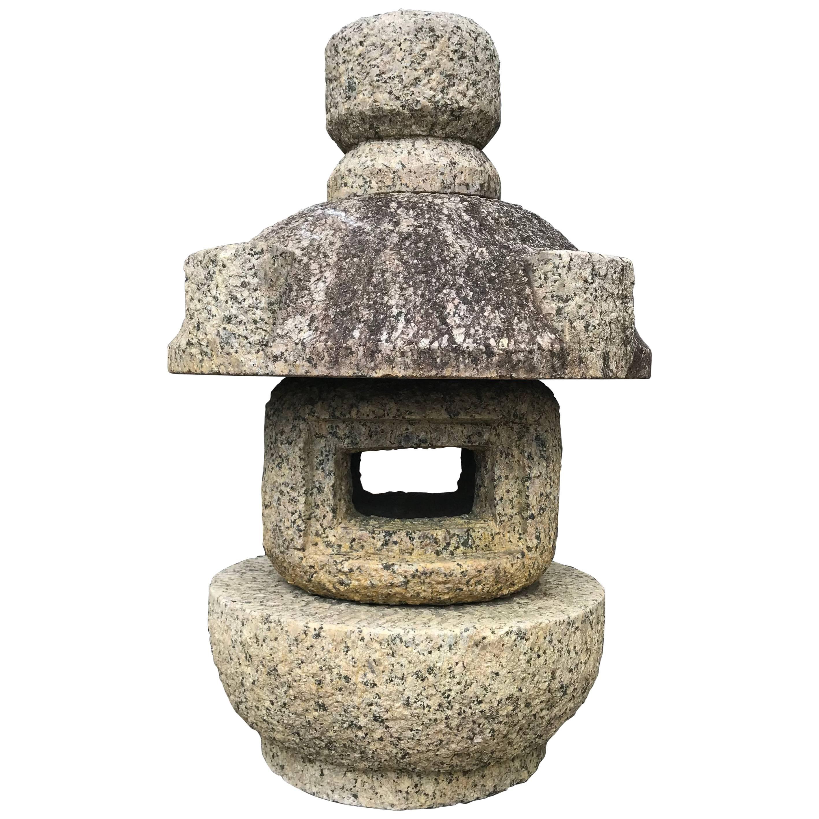 Japan Vintage Stone Lantern "Tamate" Hand-Carved Classic