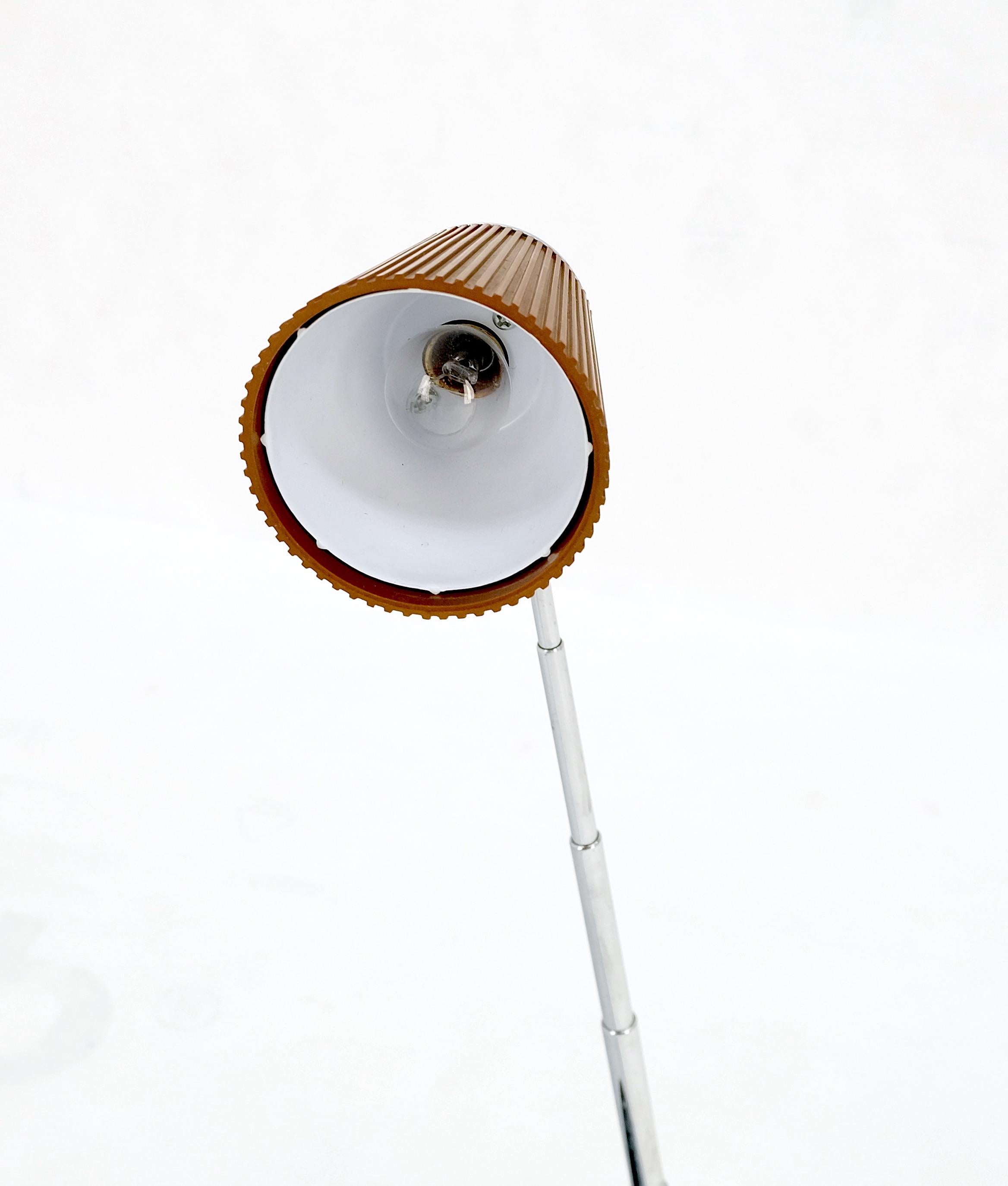 20ième siècle Lampe de bureau télescopique ajustable japonaise Mid-Century Modernity C1960s Mint ! en vente