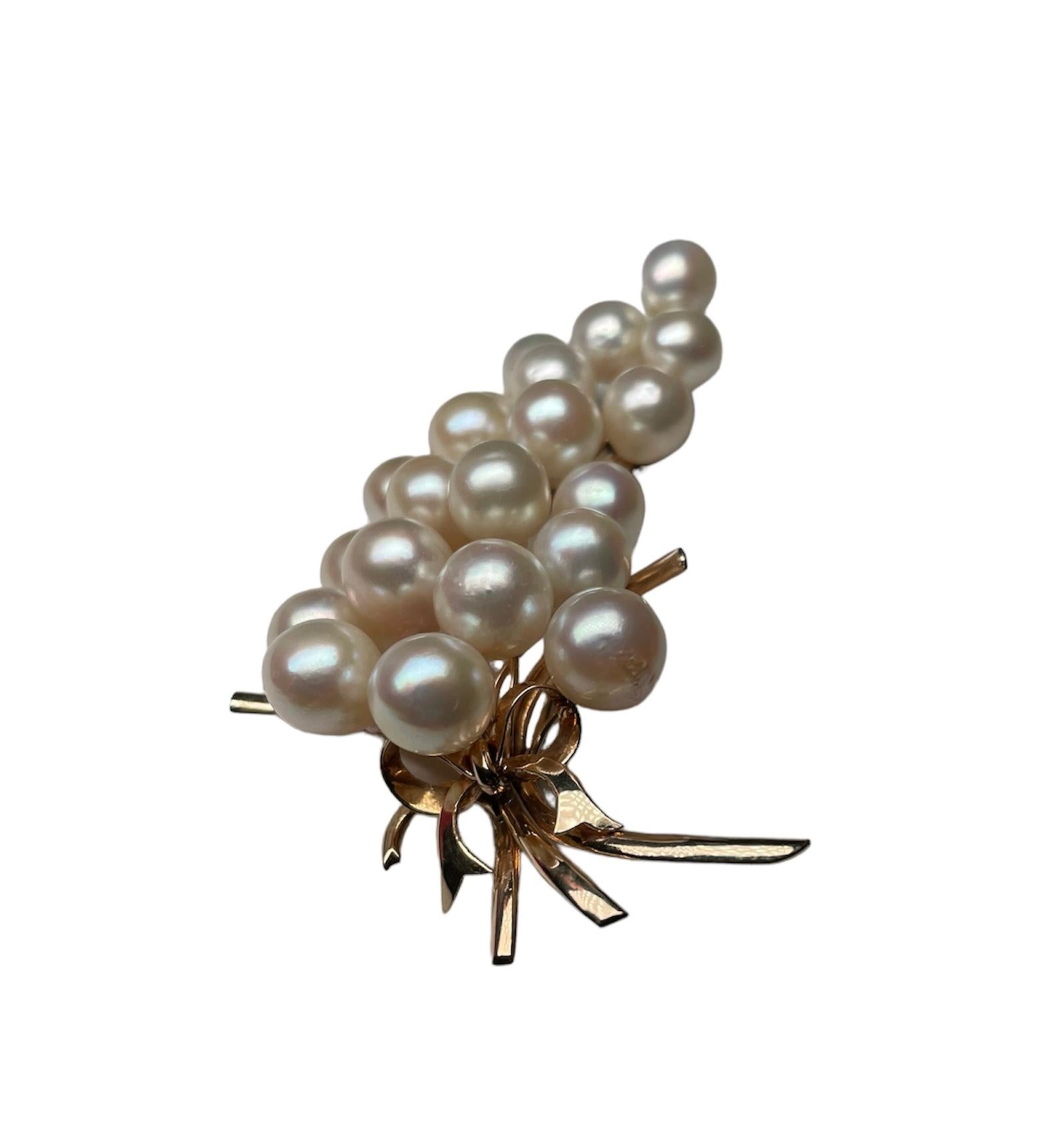 Japanese 14K Yellow Gold Pearl Brooch For Sale 8