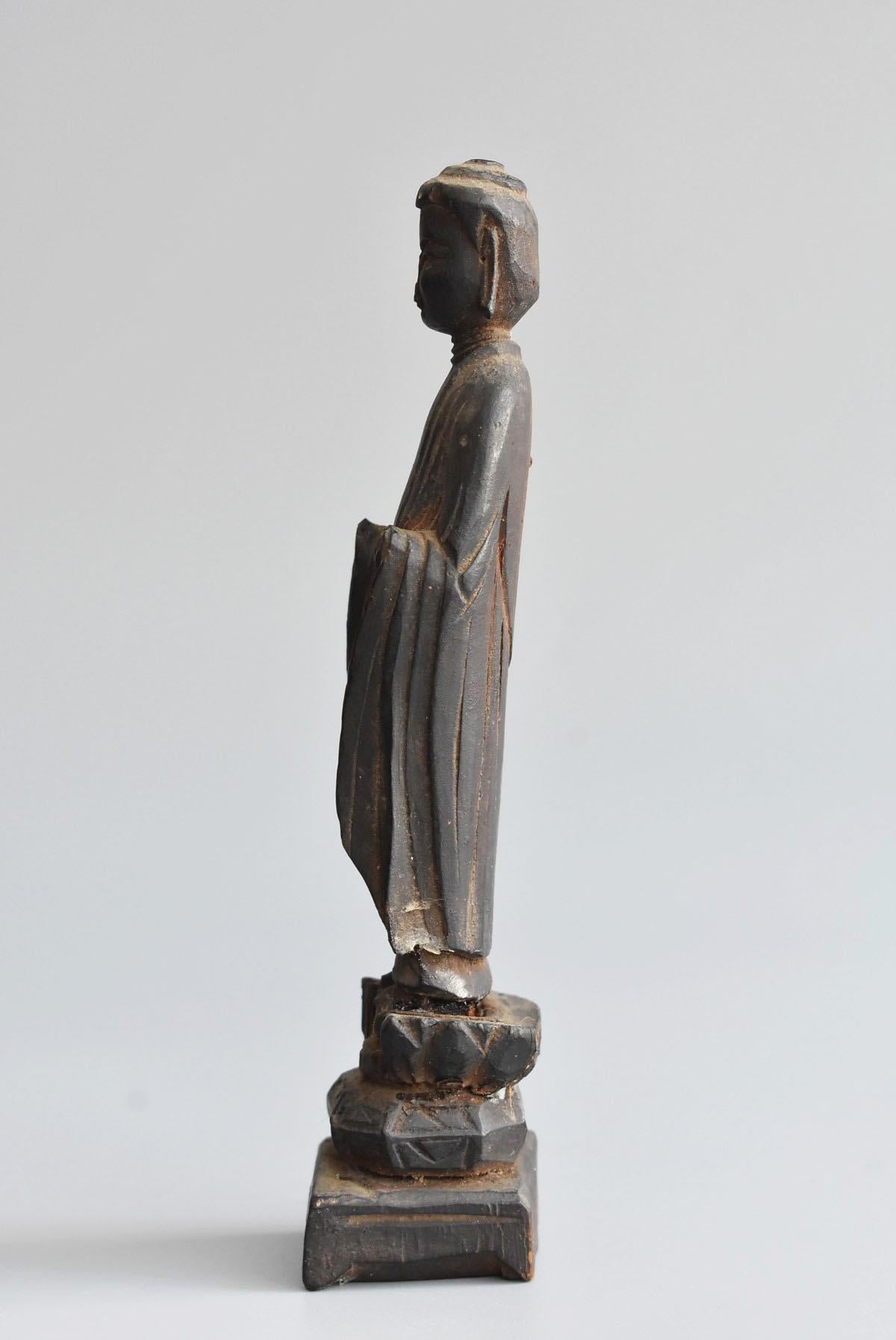 wood carved buddha statue