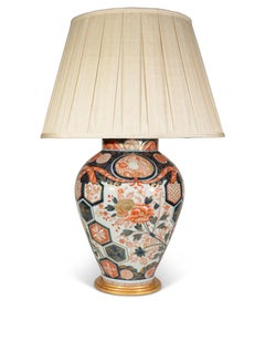 Lampada da tavolo giapponese in ceramica Imari del XVIII secolo con base dorata