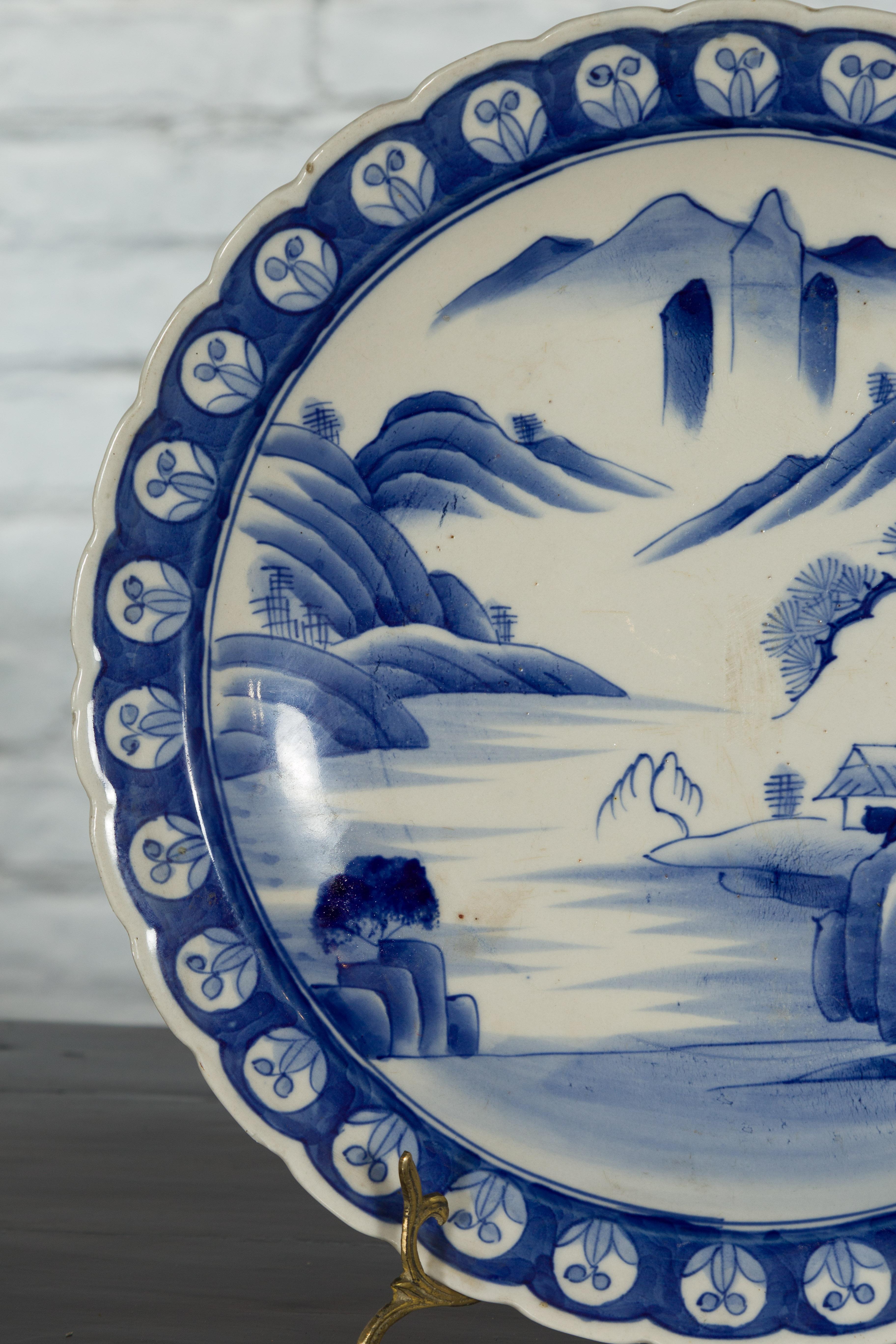 Japanese 19th Century Blue and White Porcelain Plate with Mountainous Landscape For Sale 5