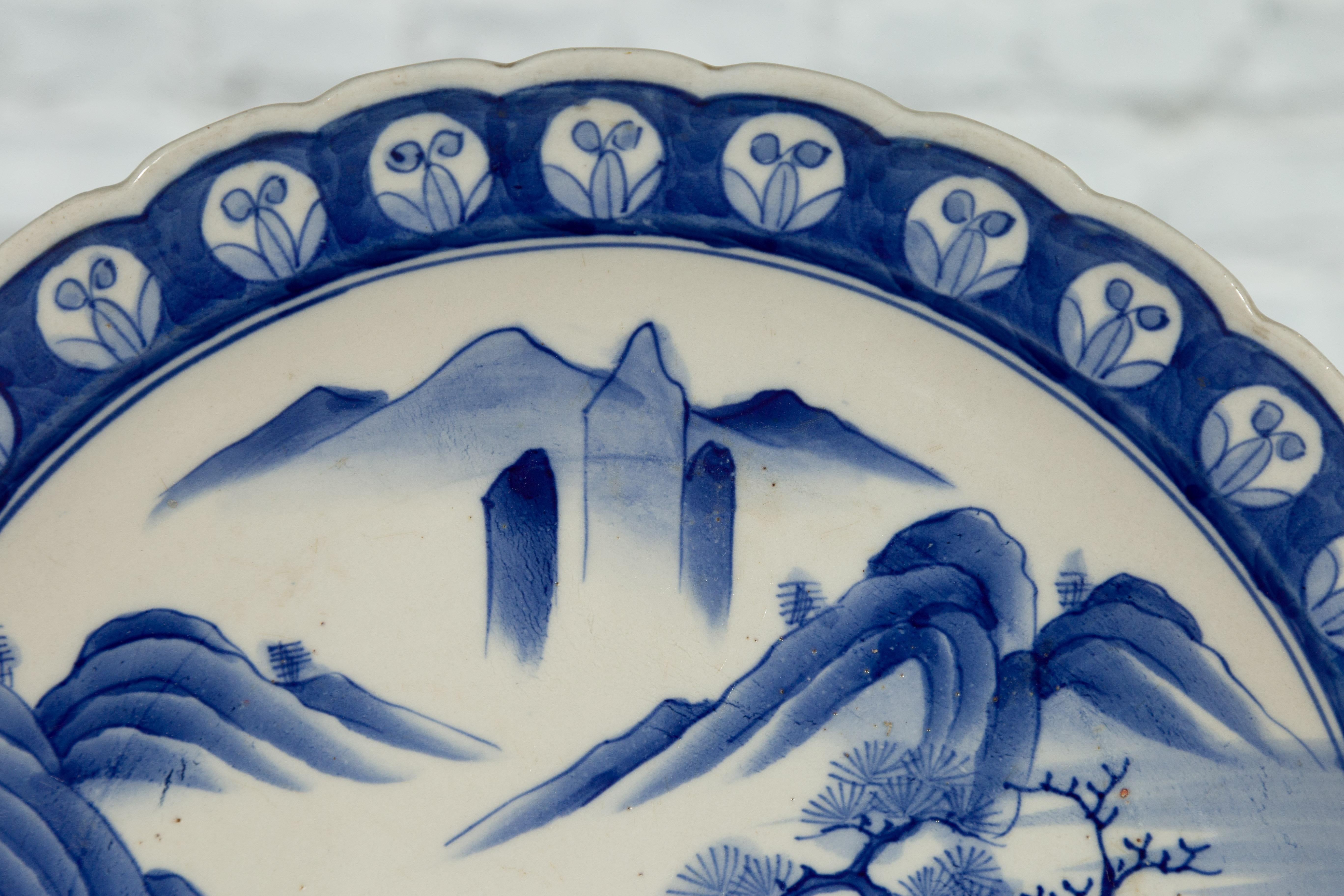 Japanese 19th Century Blue and White Porcelain Plate with Mountainous Landscape For Sale 7
