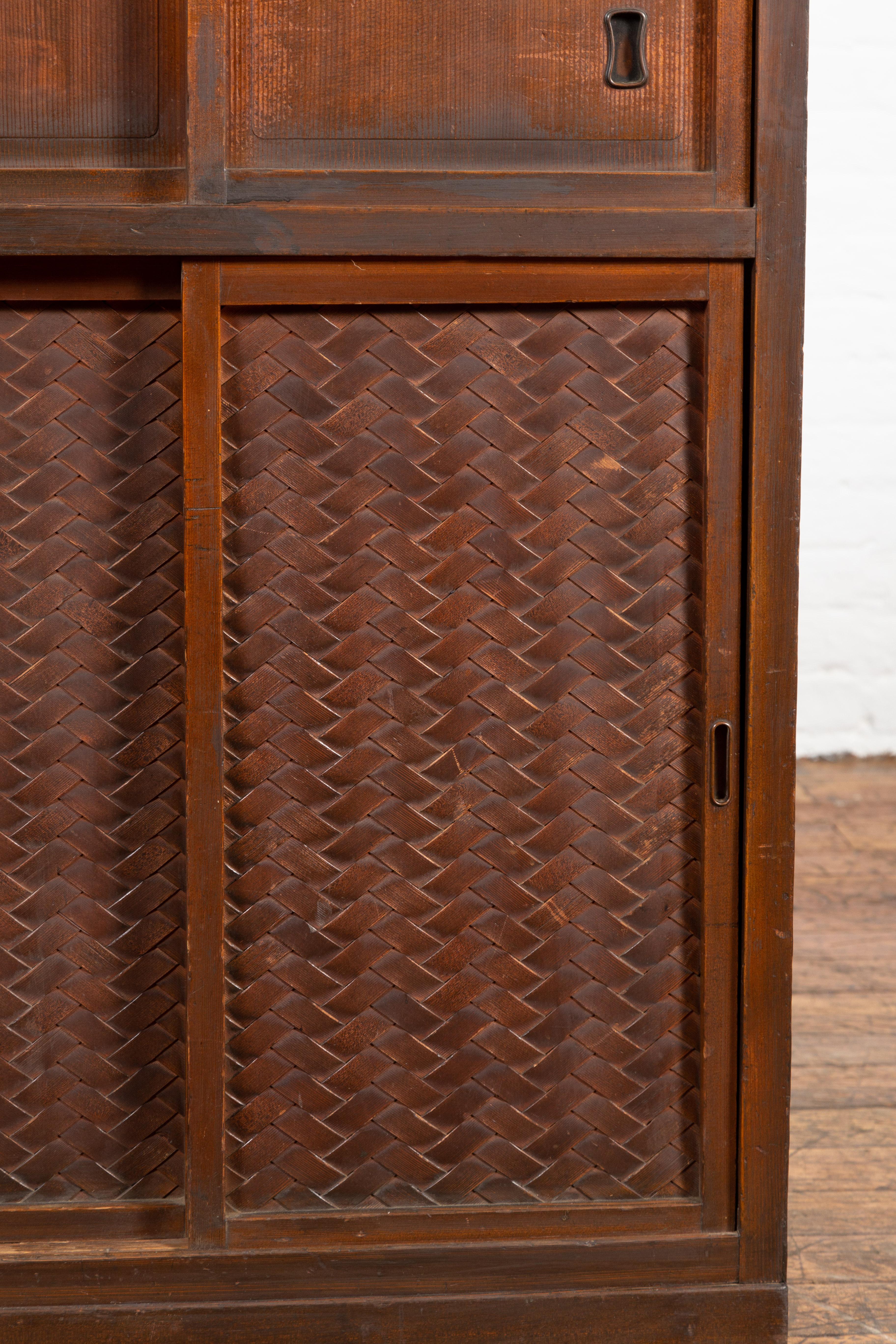 Japanese 19th Century Cabinet with Sliding Doors and Woven Criss-Cross Design For Sale 2