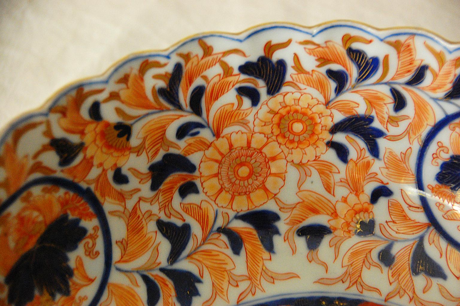 Japanese 19th Century Imari Fluted Bowl by Koransha In Good Condition In Wells, ME