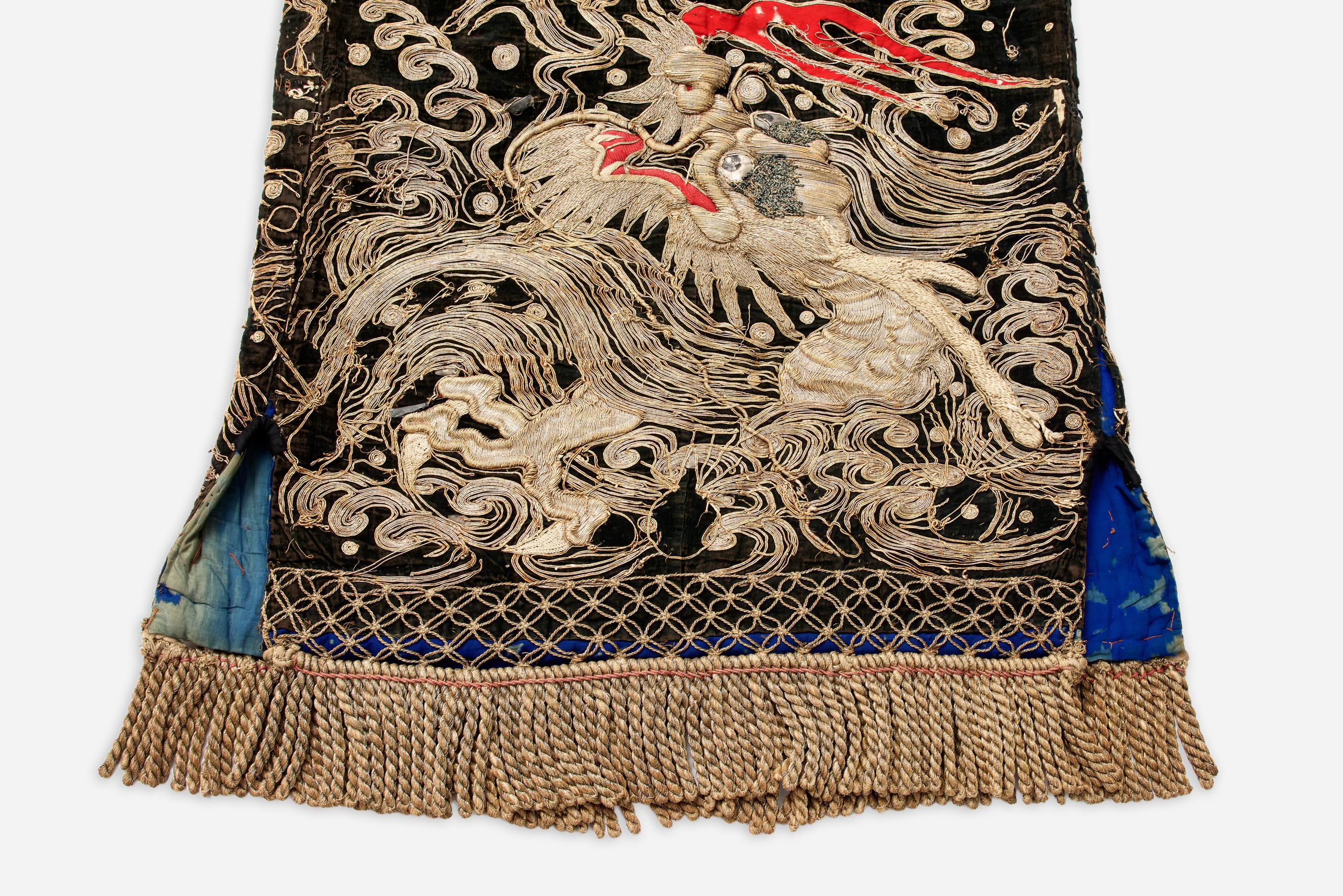 Costume de danse en or du théâtre Kabuki japonais du 19e siècle Dragon et Phoenix en vente 3