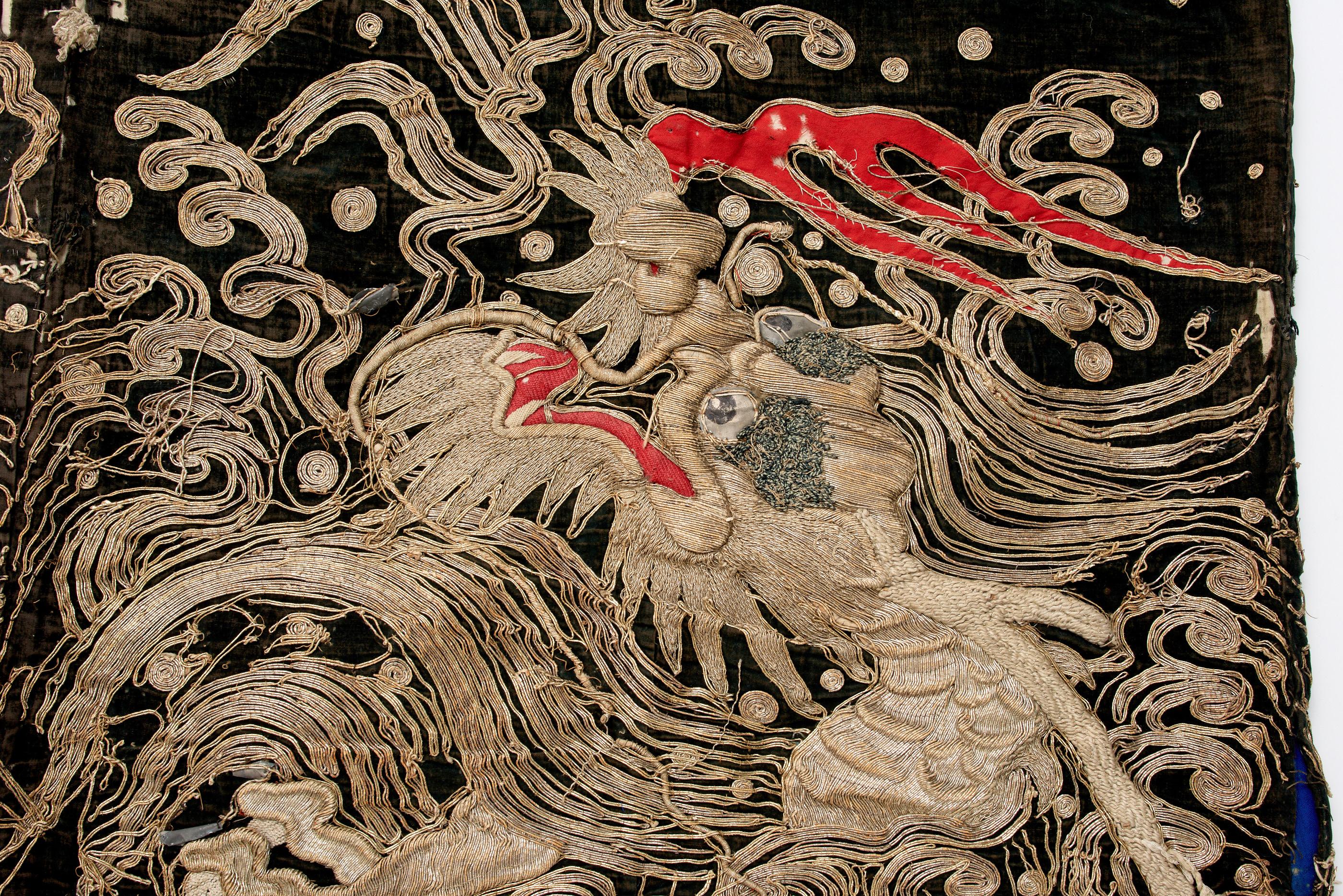 Costume de danse en or du théâtre Kabuki japonais du 19e siècle Dragon et Phoenix en vente 4