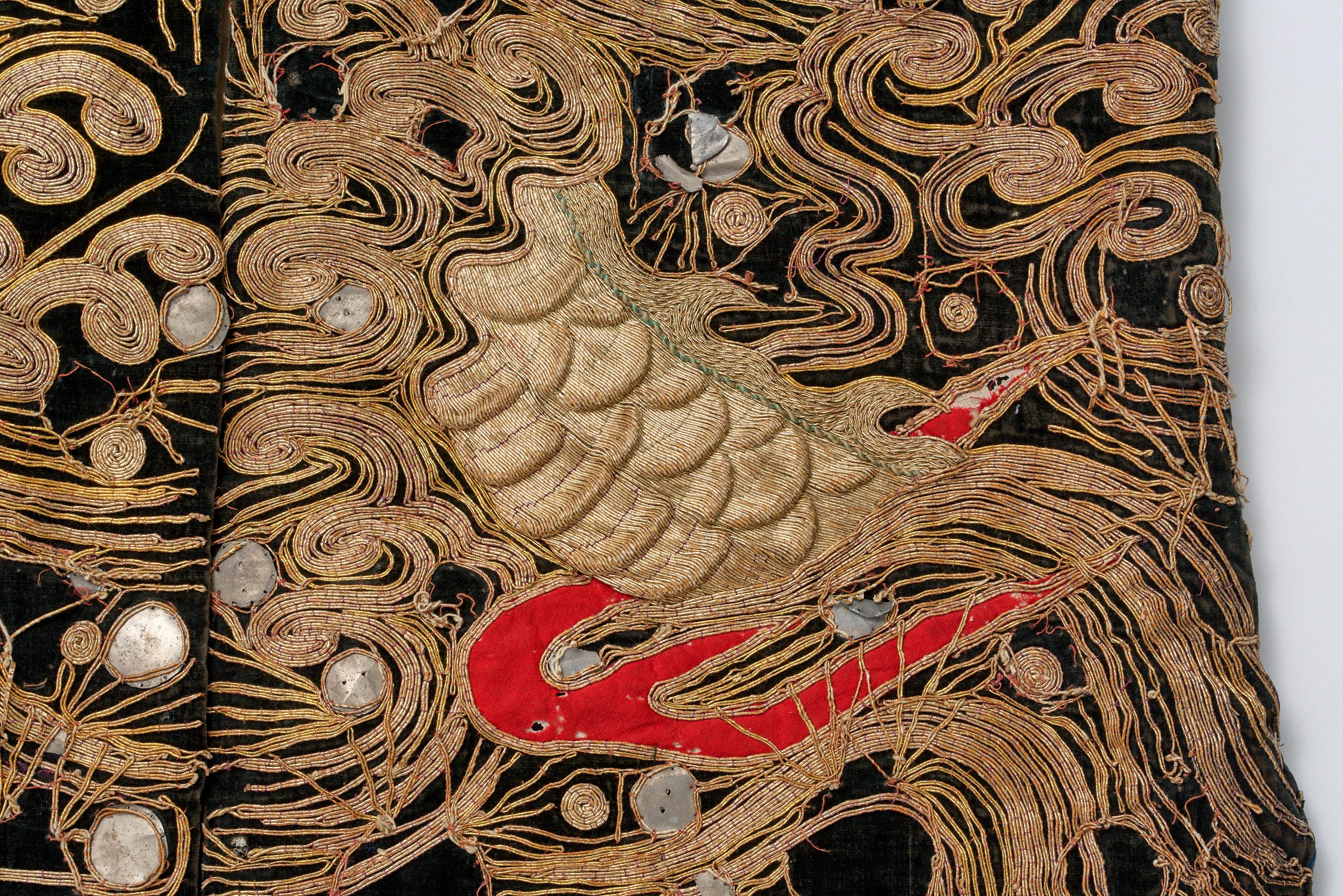 XIXe siècle Costume de danse en or du théâtre Kabuki japonais du 19e siècle Dragon et Phoenix en vente
