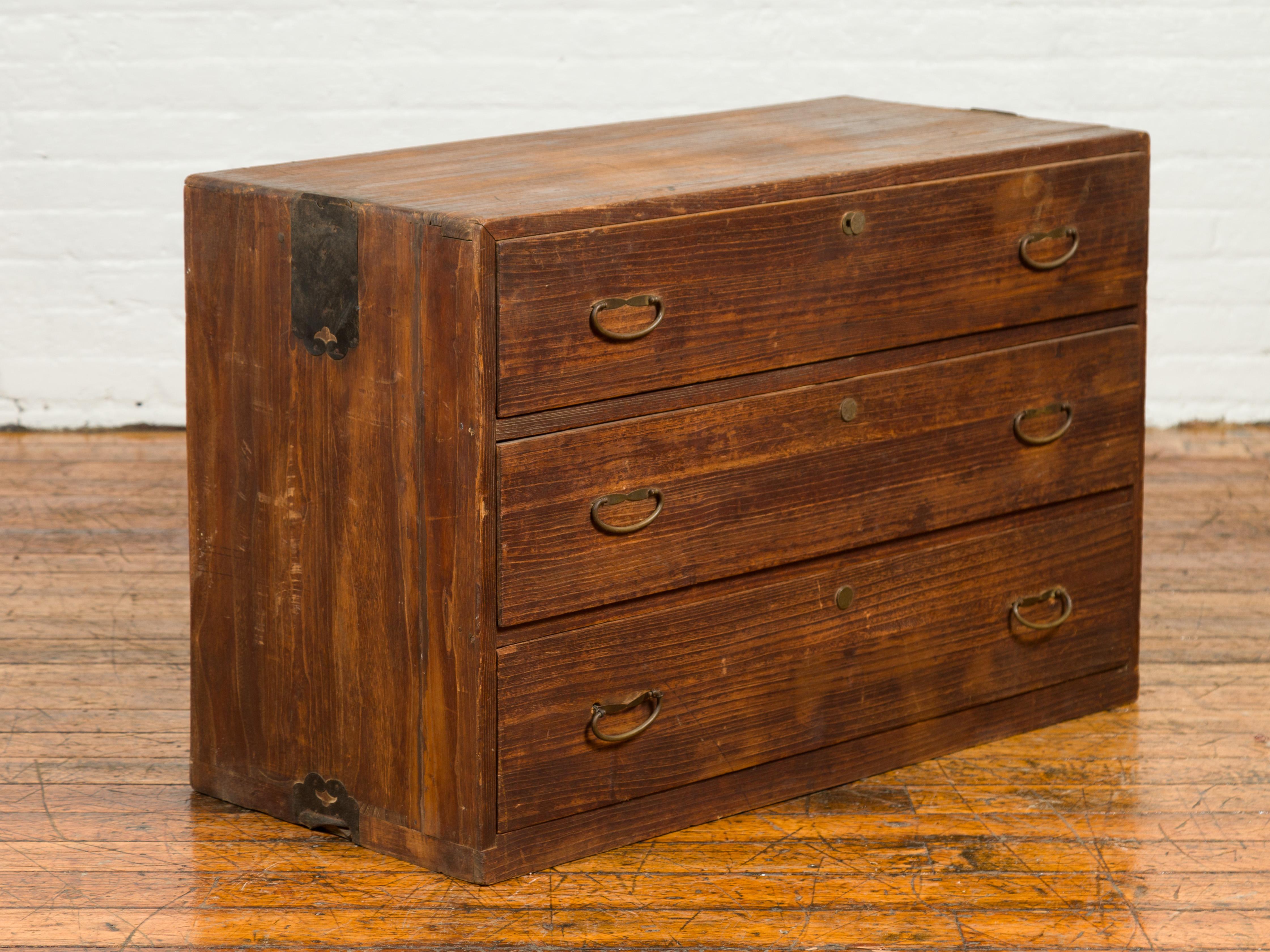 Japanese 19th Century Kiri Wood Tansu Clothing Chest with Three Drawers In Good Condition In Yonkers, NY