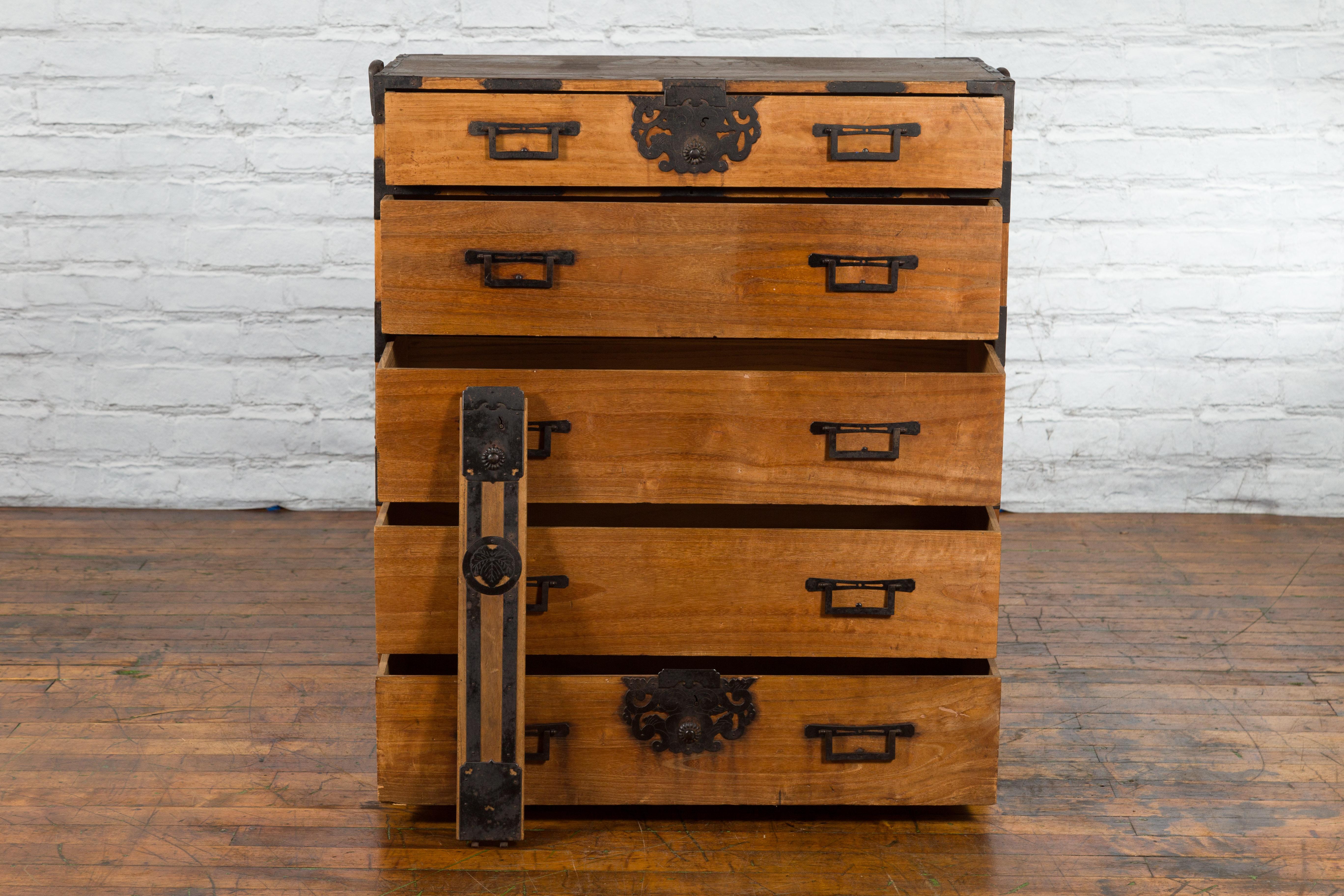 Japanese 19th Century Meiji Tansu Traveling Chest with Multiple Drawers 9