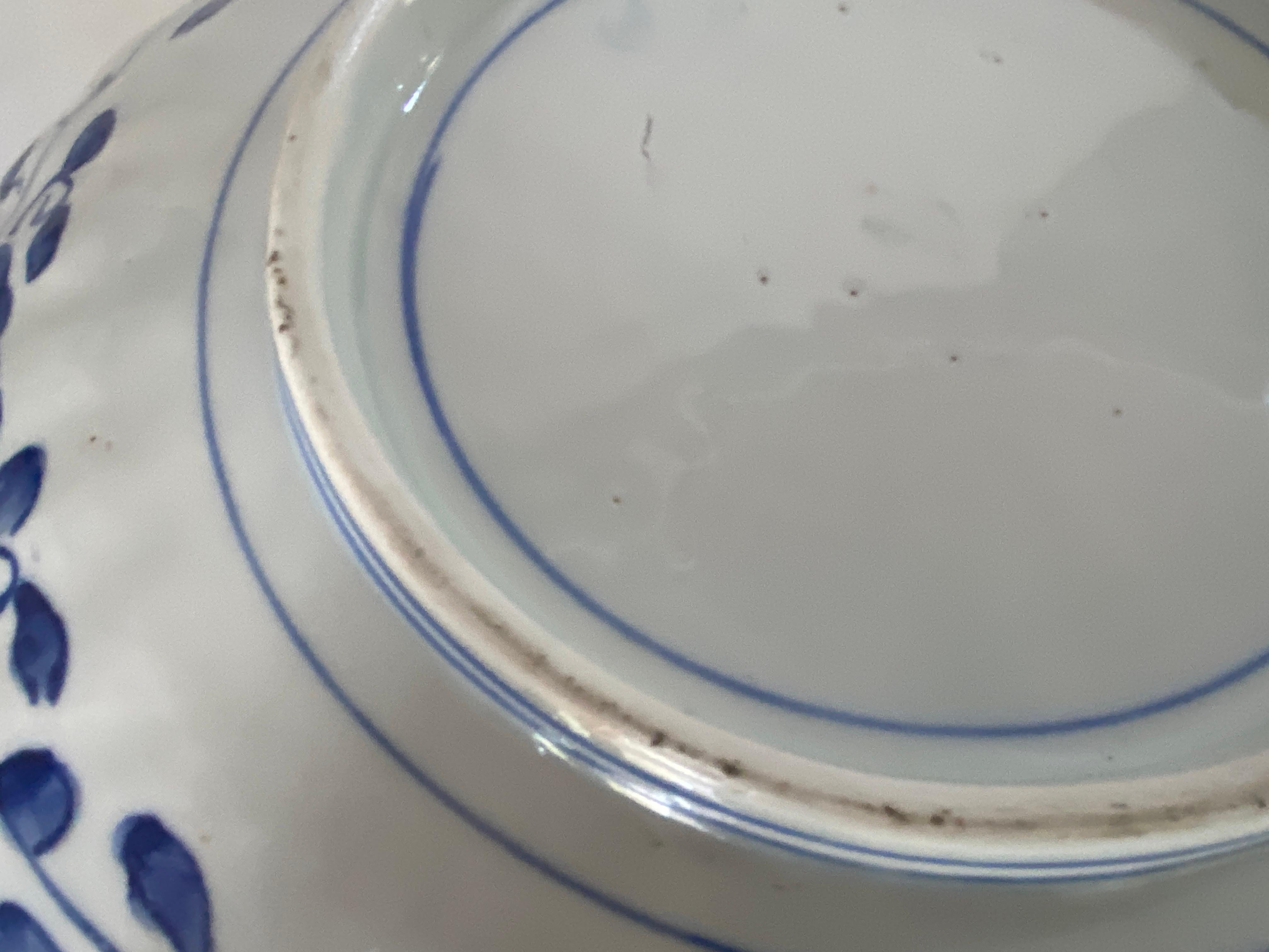 Japanisches Imari Porcelain-Geschirr oder -Ladegerät mit Wellenschliff aus dem 19. im Angebot 3