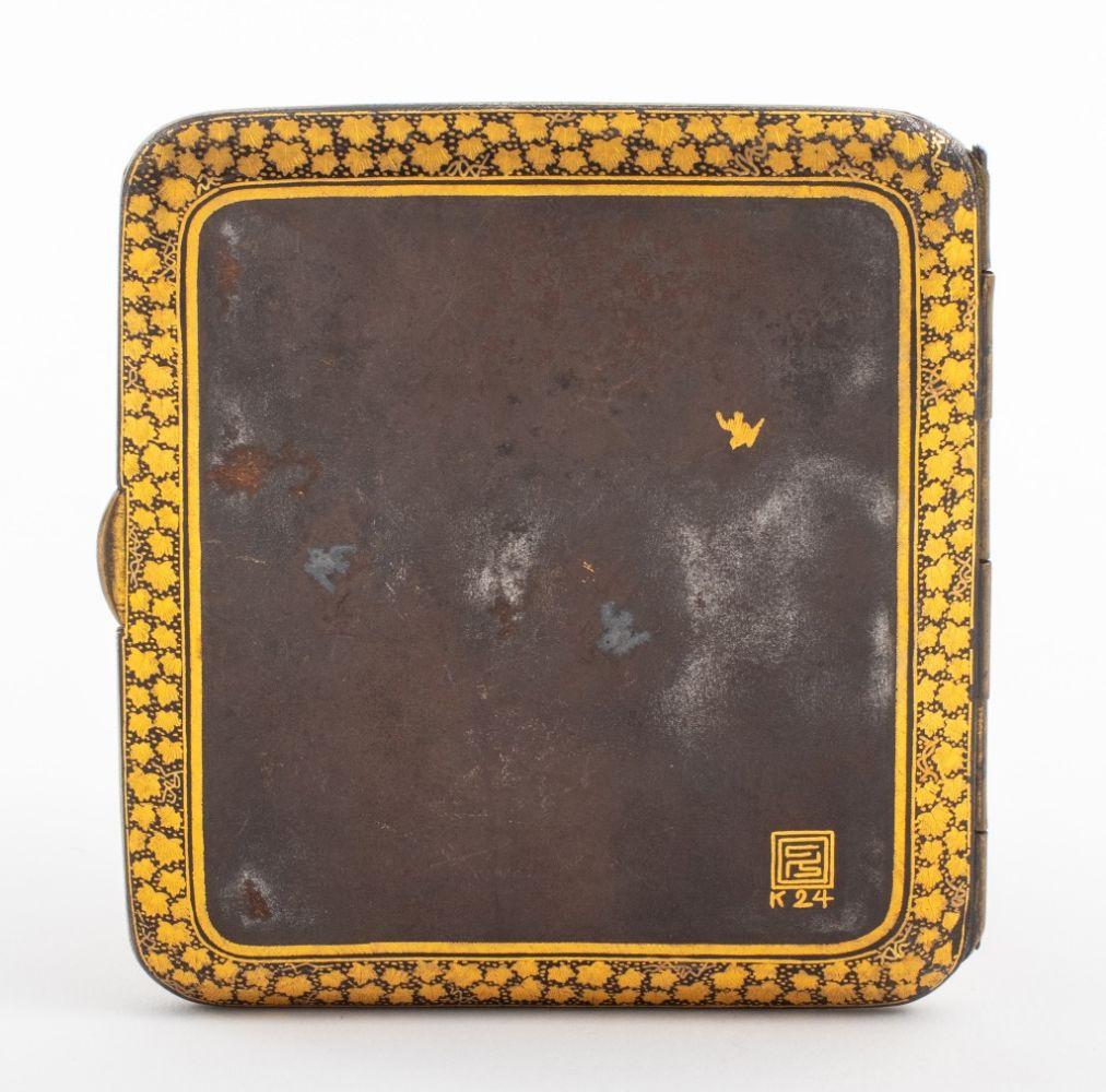 Japonais Japanese 24K Gold & Silver Overlay Cigarette Case en vente