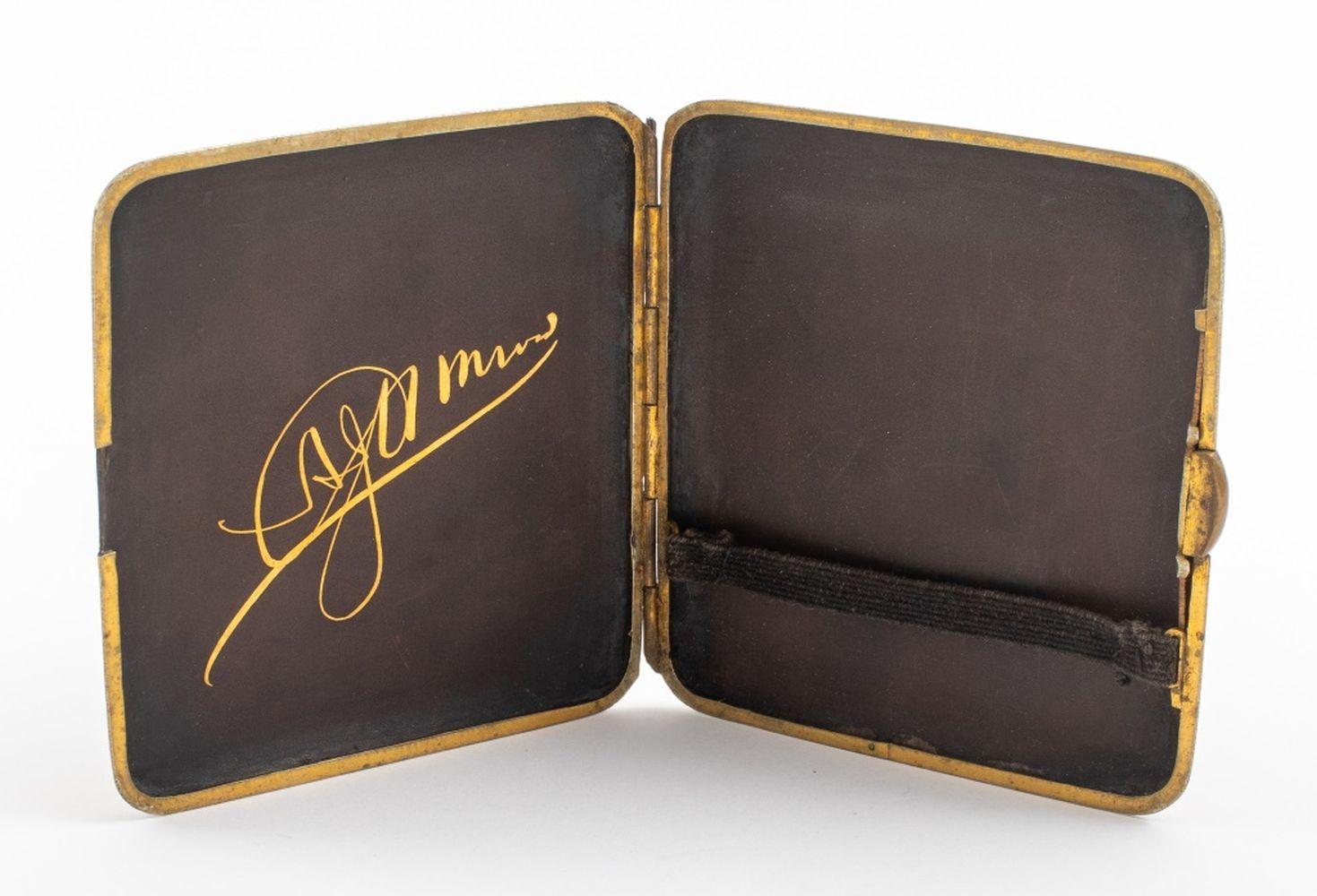 Japanese 24K Gold & Silver Overlay Cigarette Case Bon état - En vente à Astoria, NY