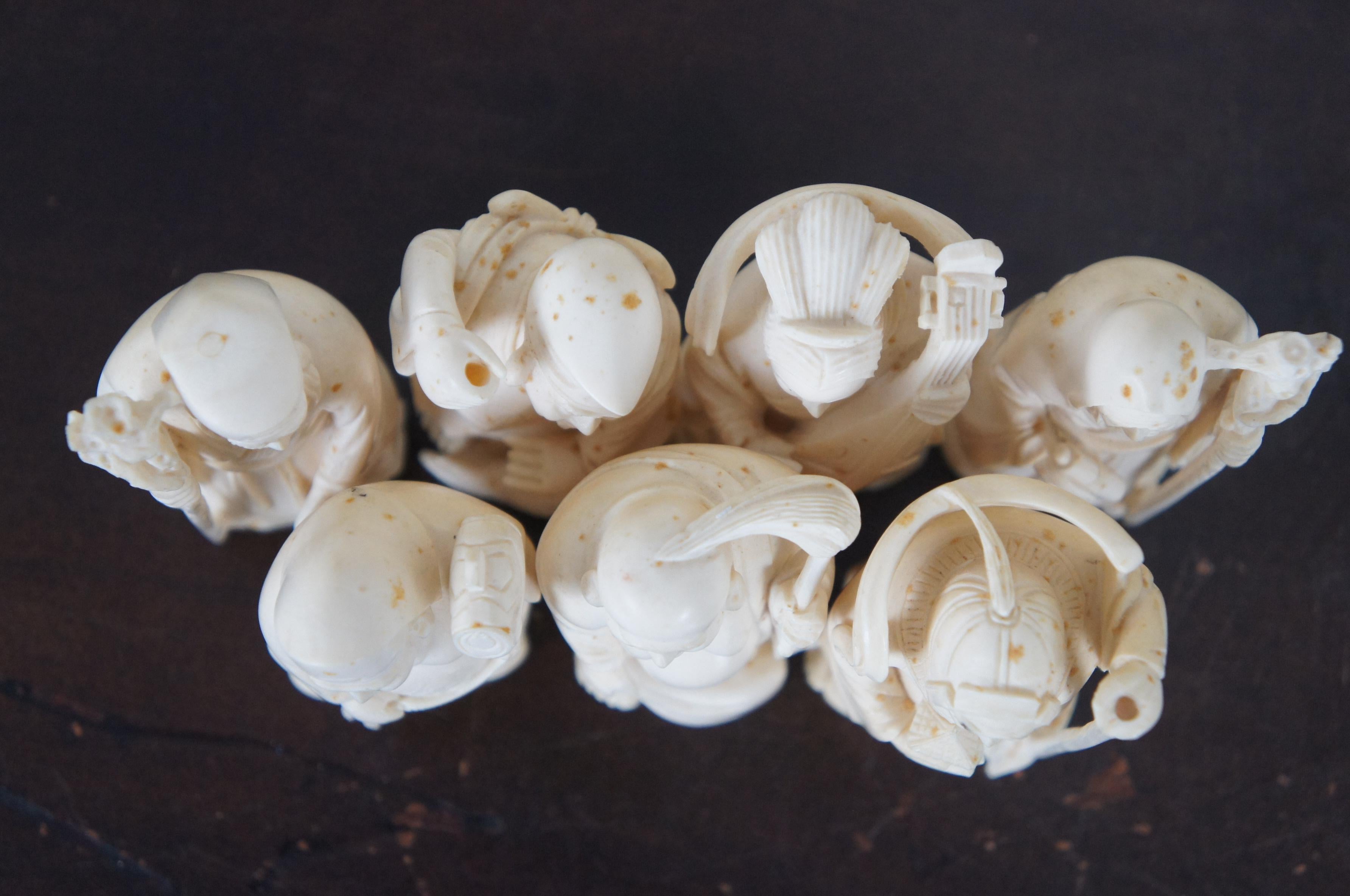 Japanese 7 Lucky Gods of Fortune Carved Bovine Netsuke Figures & Stand In Good Condition In Dayton, OH