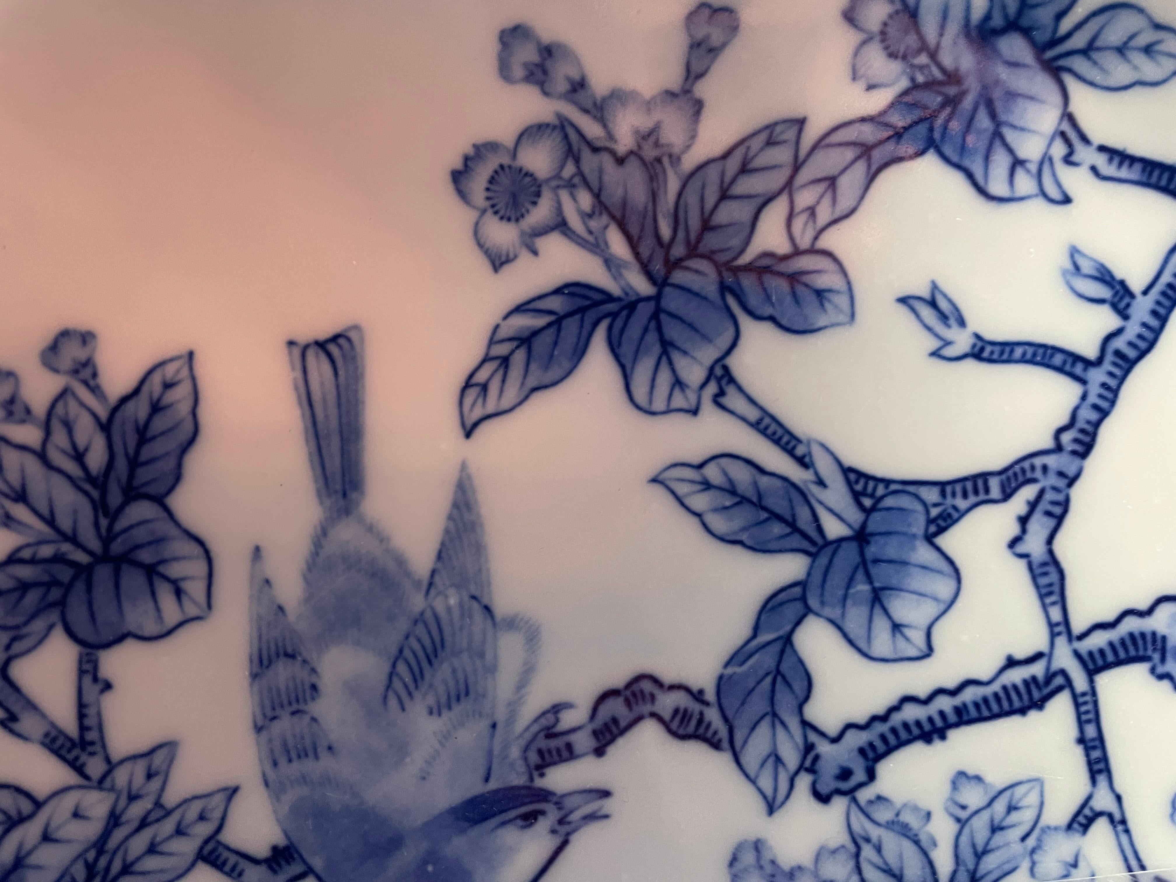 Japanese AITO Porcelain Plate Japanese Bush Warbler 2000s In Good Condition For Sale In Paris, FR